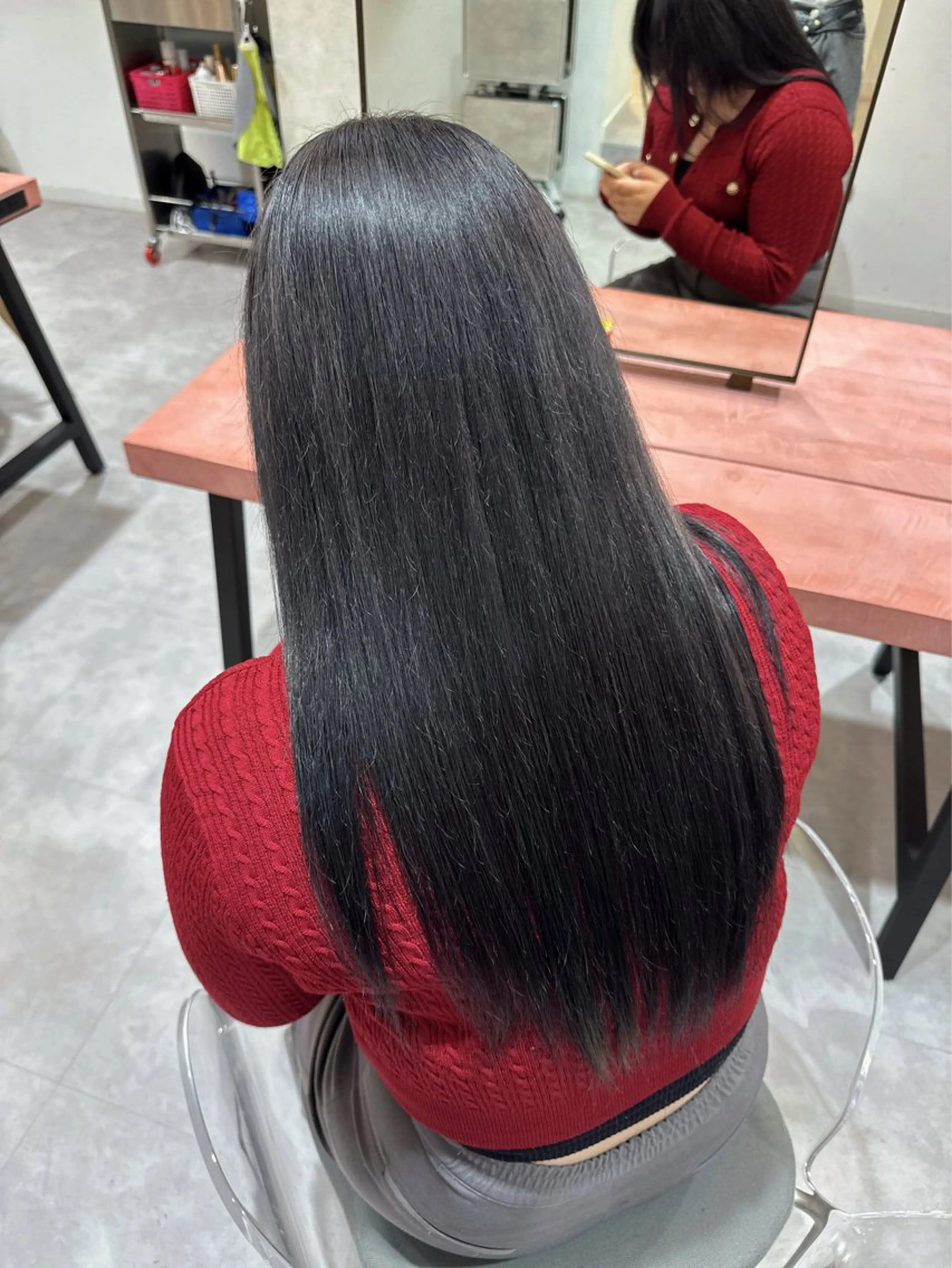 カラー グレージュ ラベンダーカラー ラベンダーグレージュ ラベンダーグレー ヘアカラー 大村 美羅衣のヘアスタイル