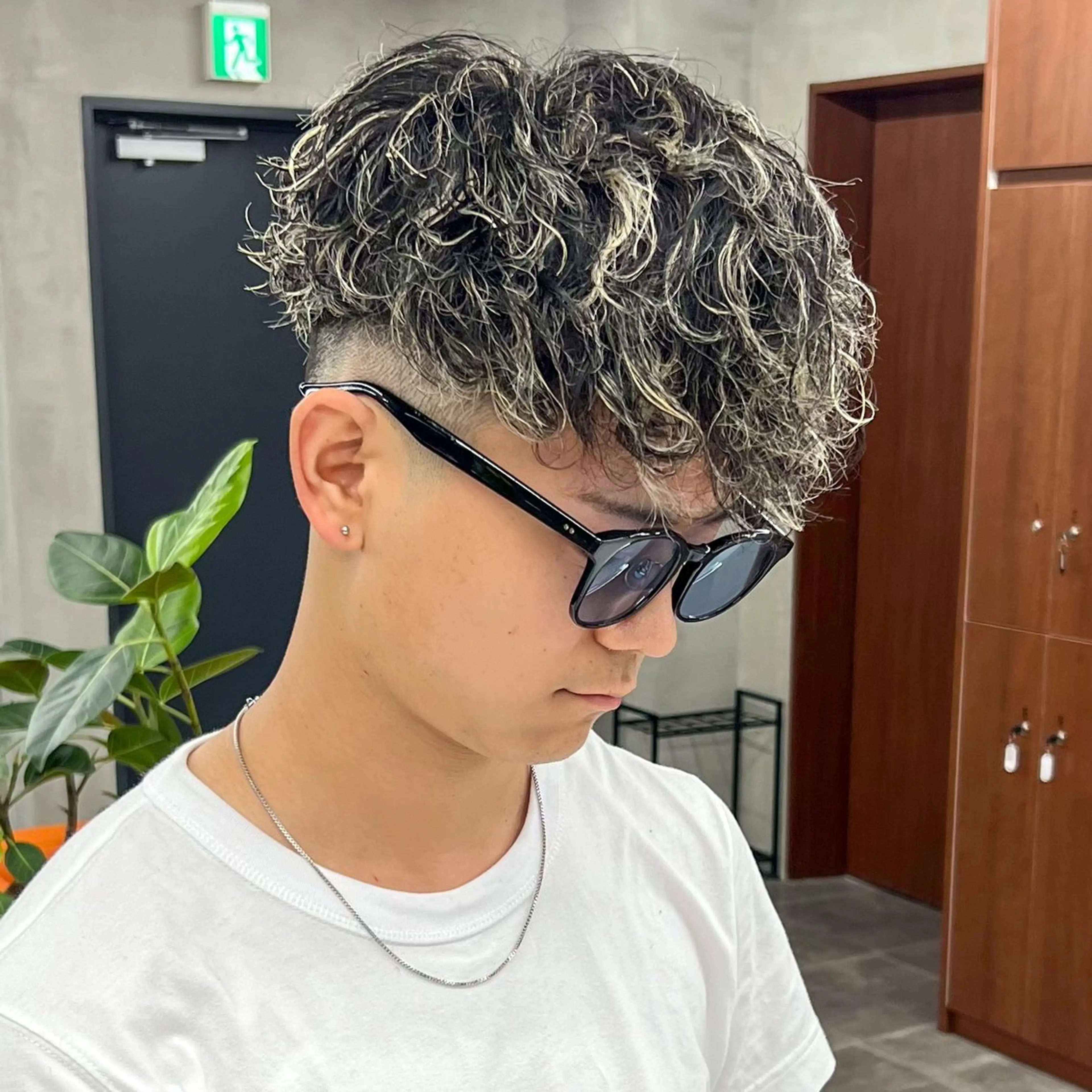 カラー パーマ メンズ メンズハイライト メンズメッシュ ハイライトカラー メッシュ 渋谷/メンズ特化/ ショーゴのヘアスタイル