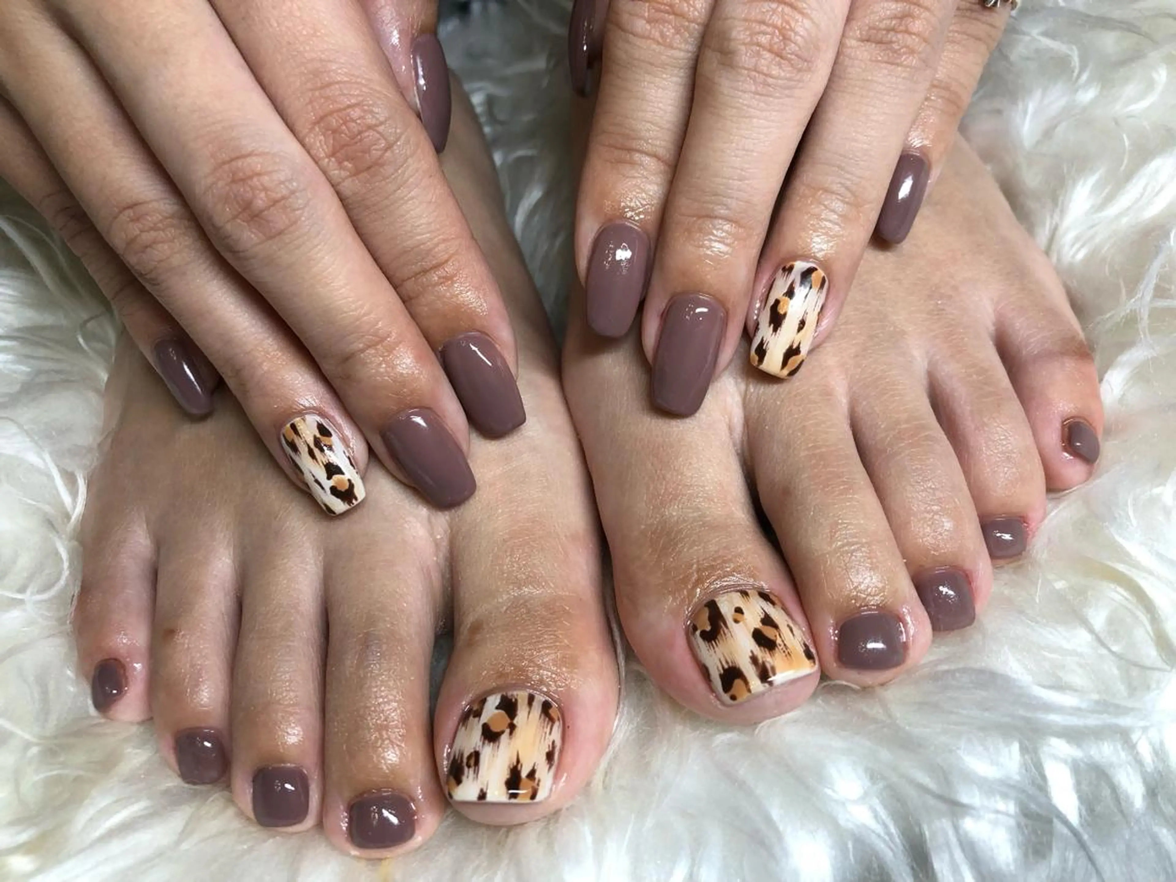 ネイル フットネイル おそろいネイル パラあり！フィルイン 美フォルムのネイルデザイン