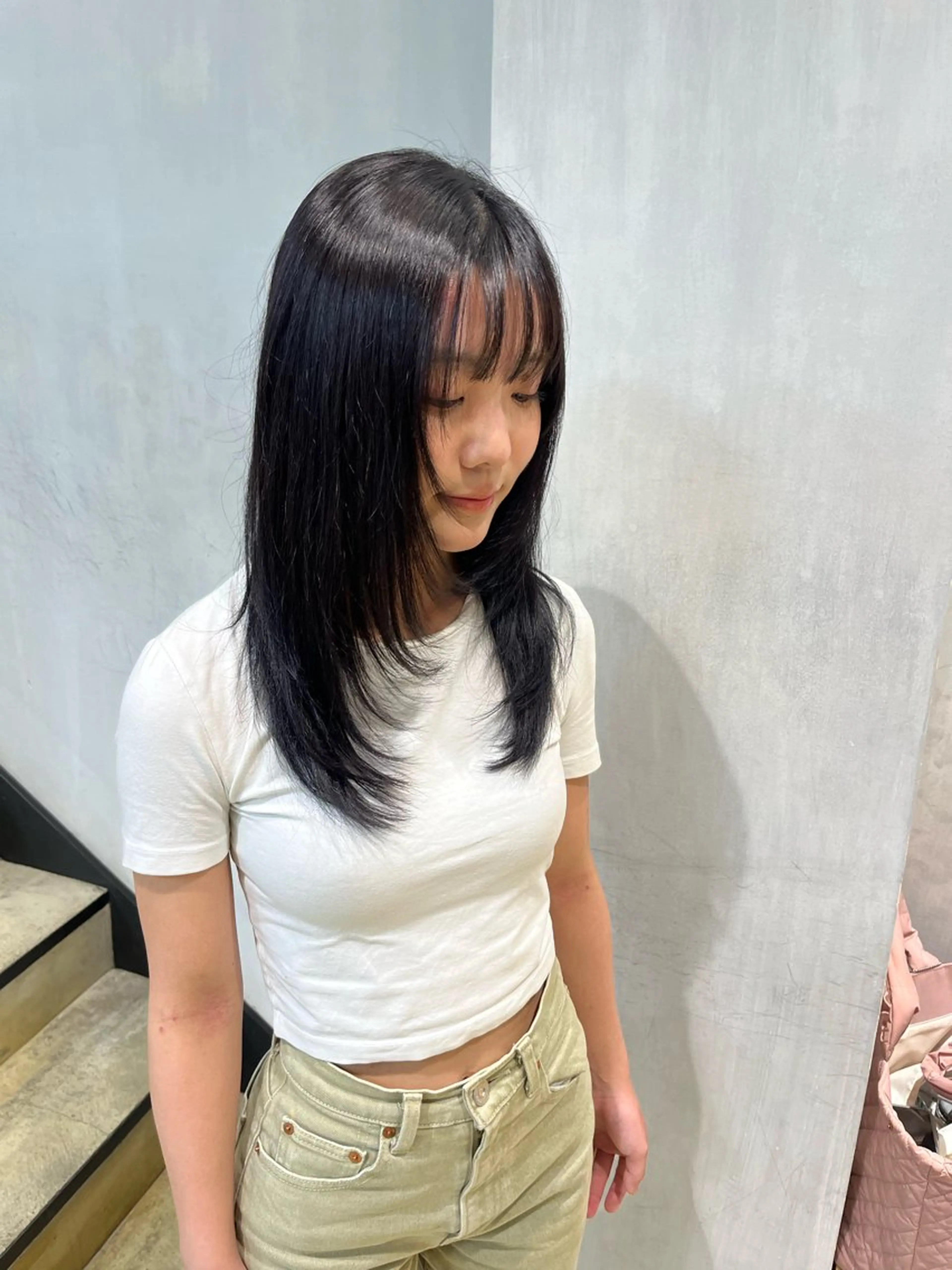 ロング iroha/ レイヤーカットモデルのヘアスタイル