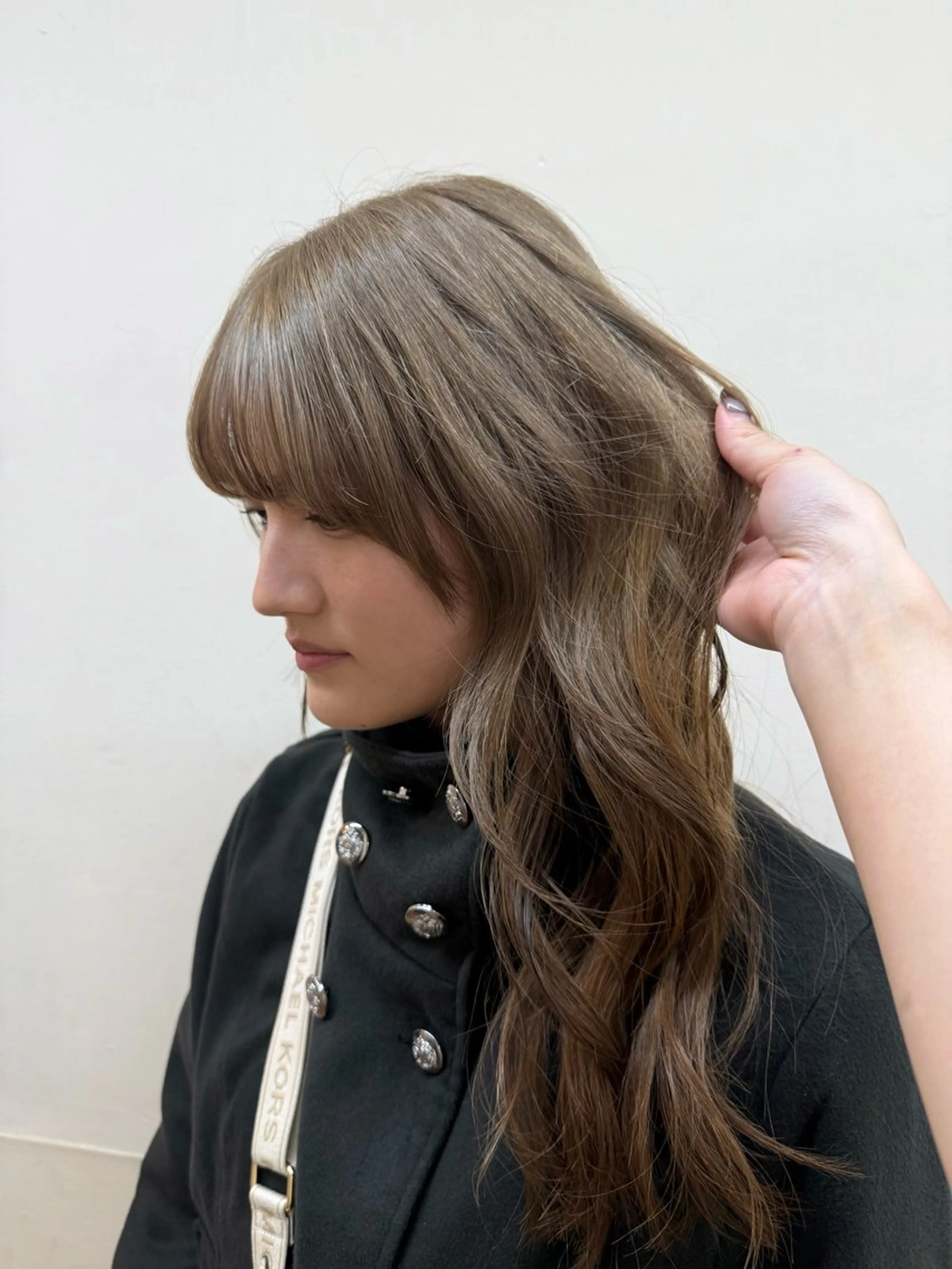 ロング カラー ヘアカラー NEER(ネアー) アミのヘアスタイル