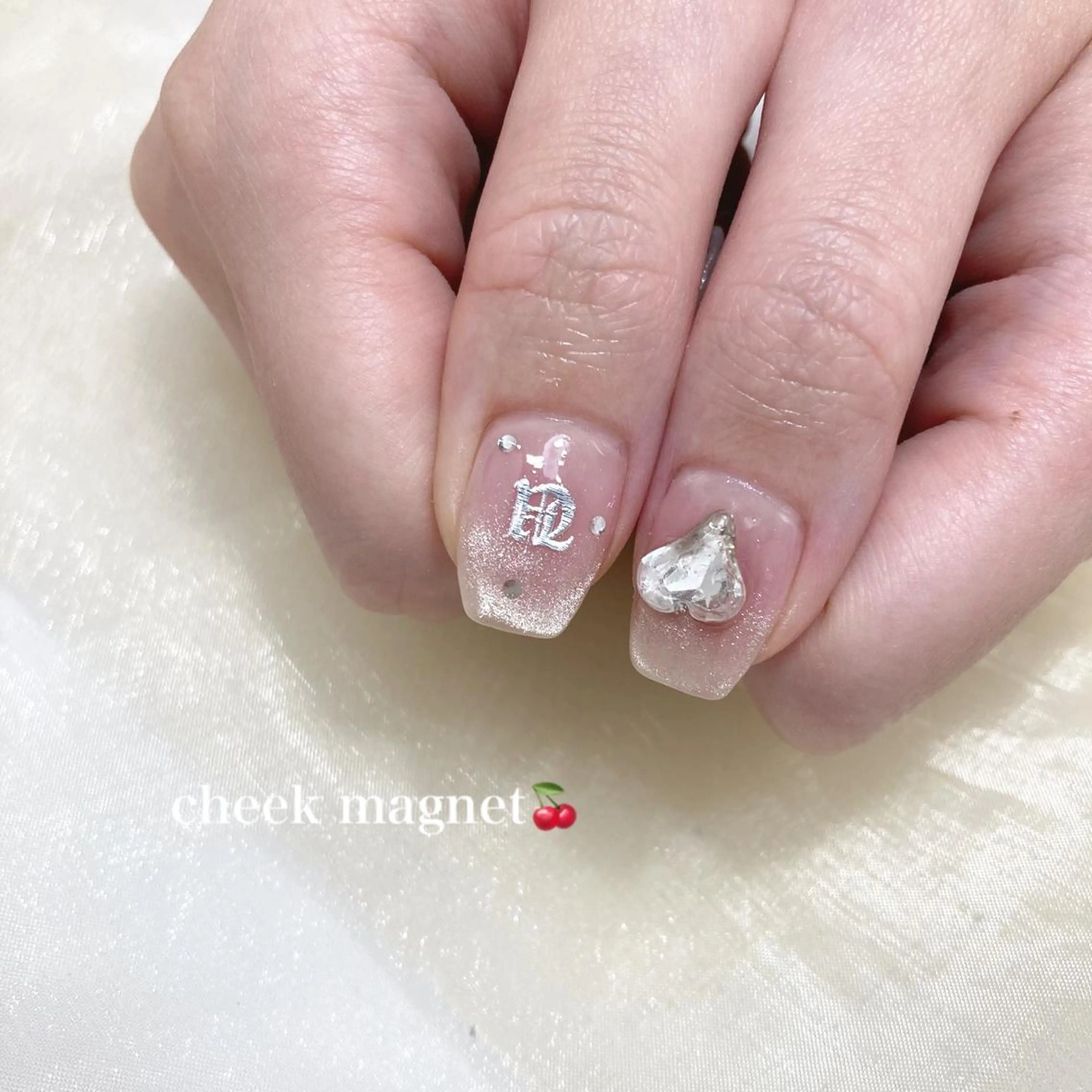 ネイル ハンドネイル emmi nailのネイルデザイン