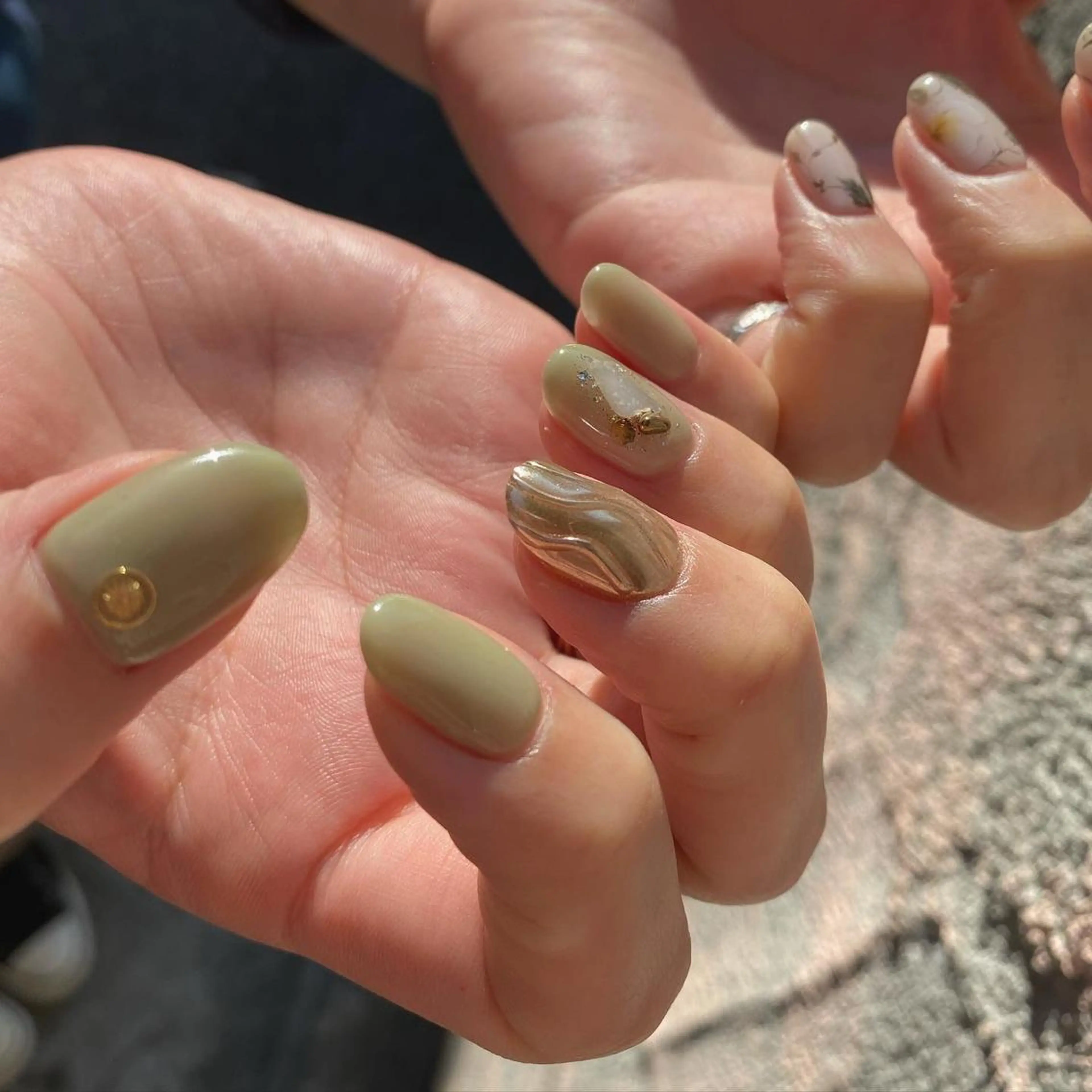ネイル グリーン 春ネイル 🌼大西洋子 laughl🌼のネイルデザイン