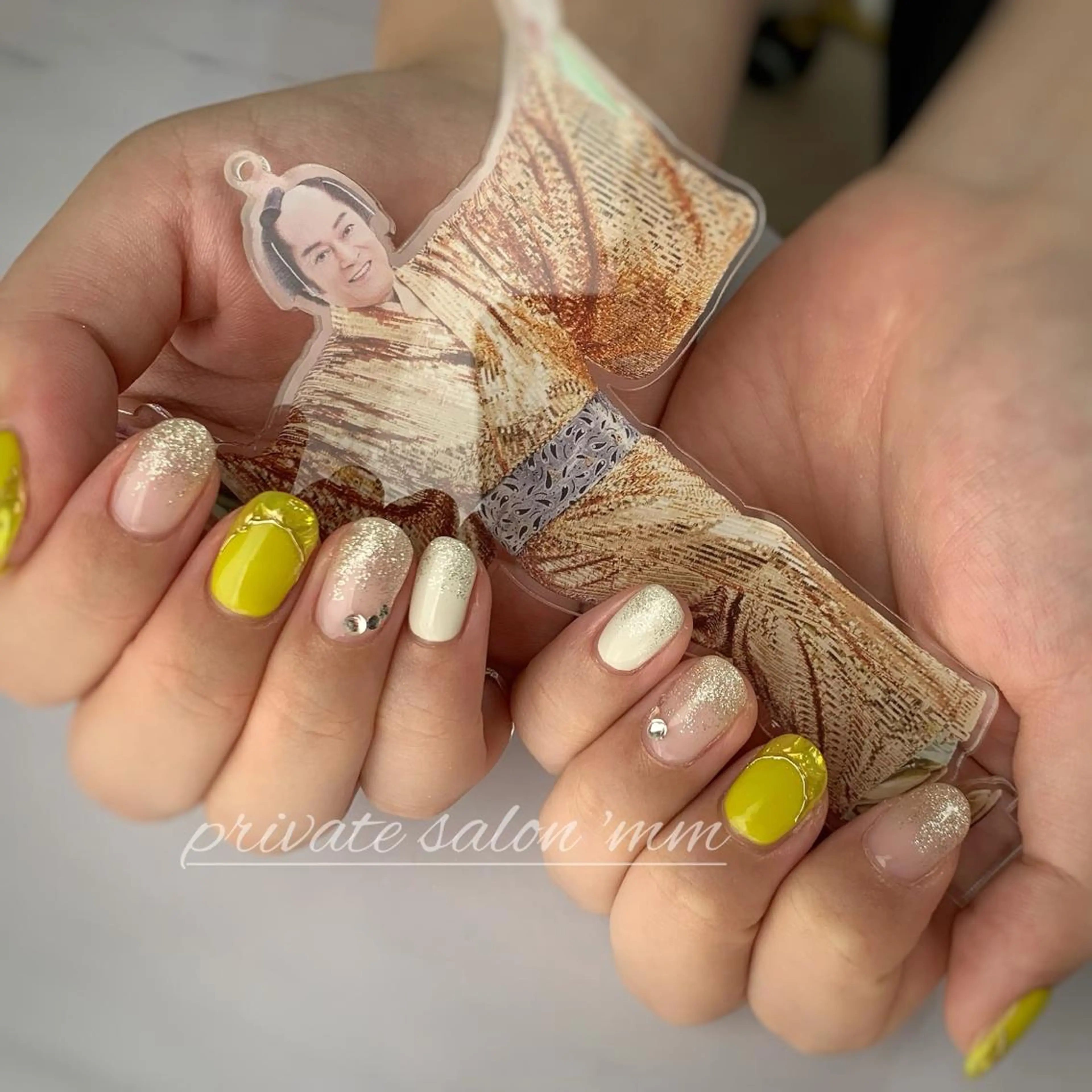 ネイル 'mm  (ミリ) ＭＡＮＡＭＩのネイルデザイン