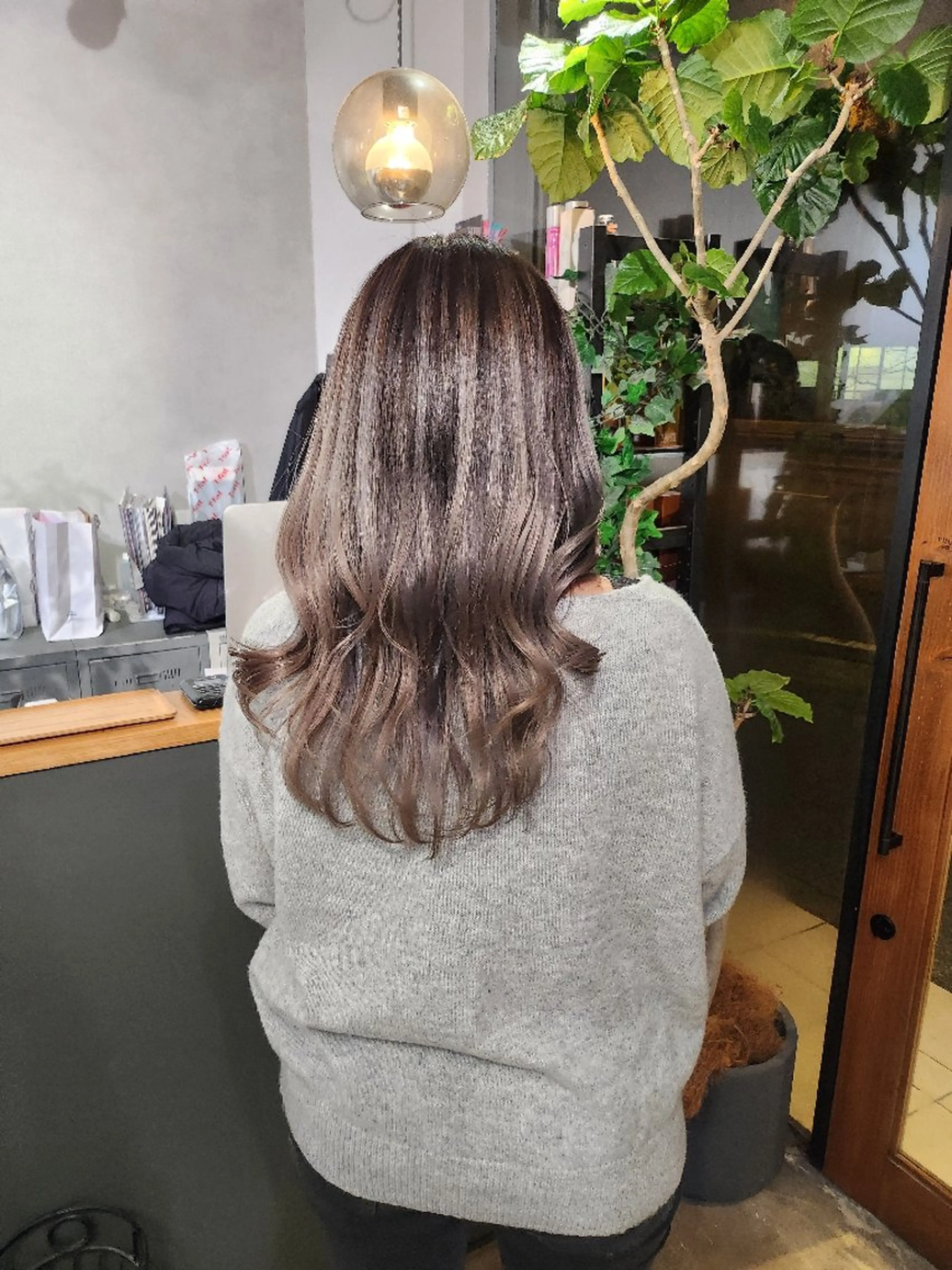 ロング レイヤーカット 金田 拓也のヘアスタイル