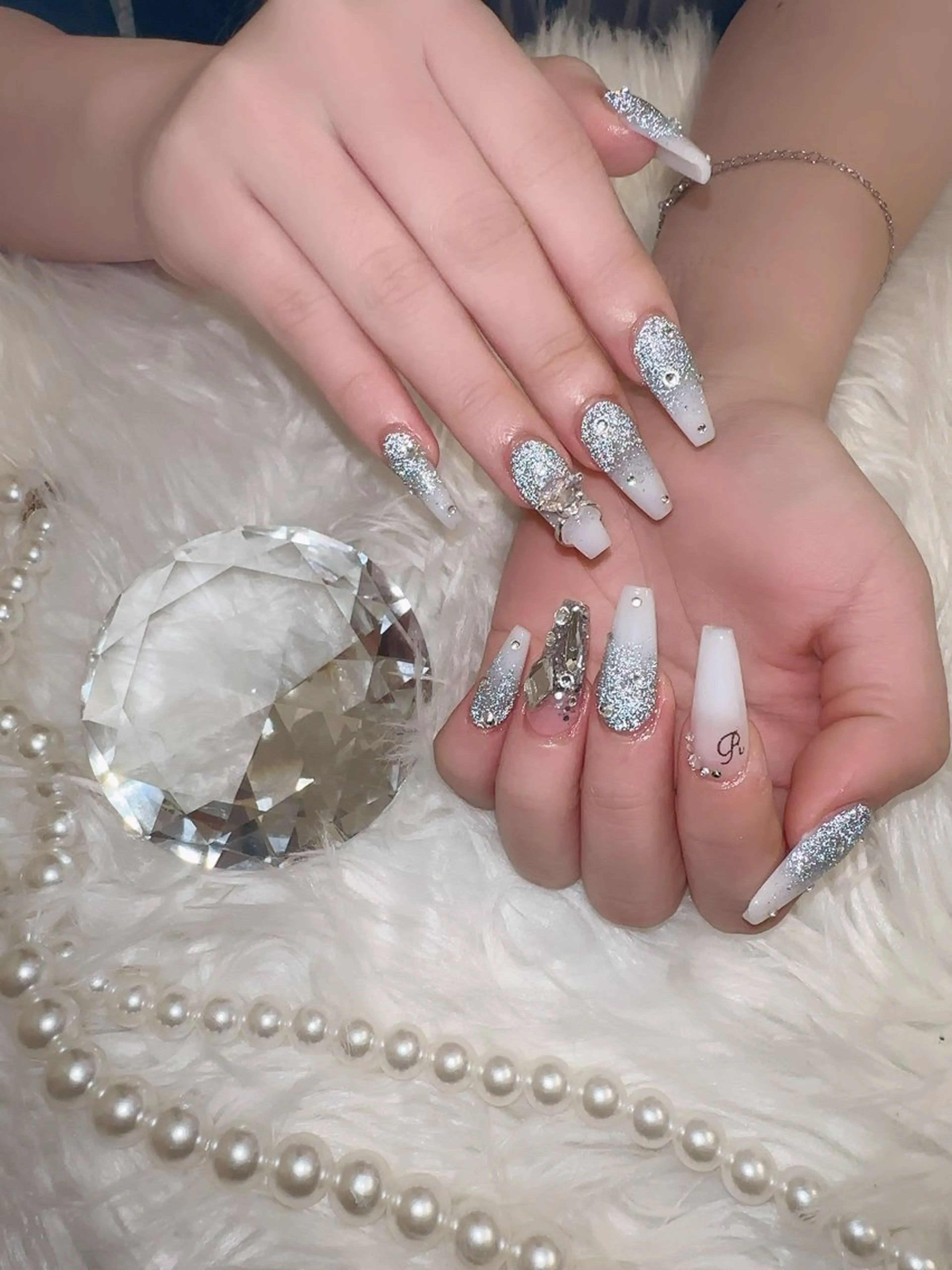 ネイル フラッシュネイル グラデーション ロングネイル スカルプネイル nail salon azuのネイルデザイン