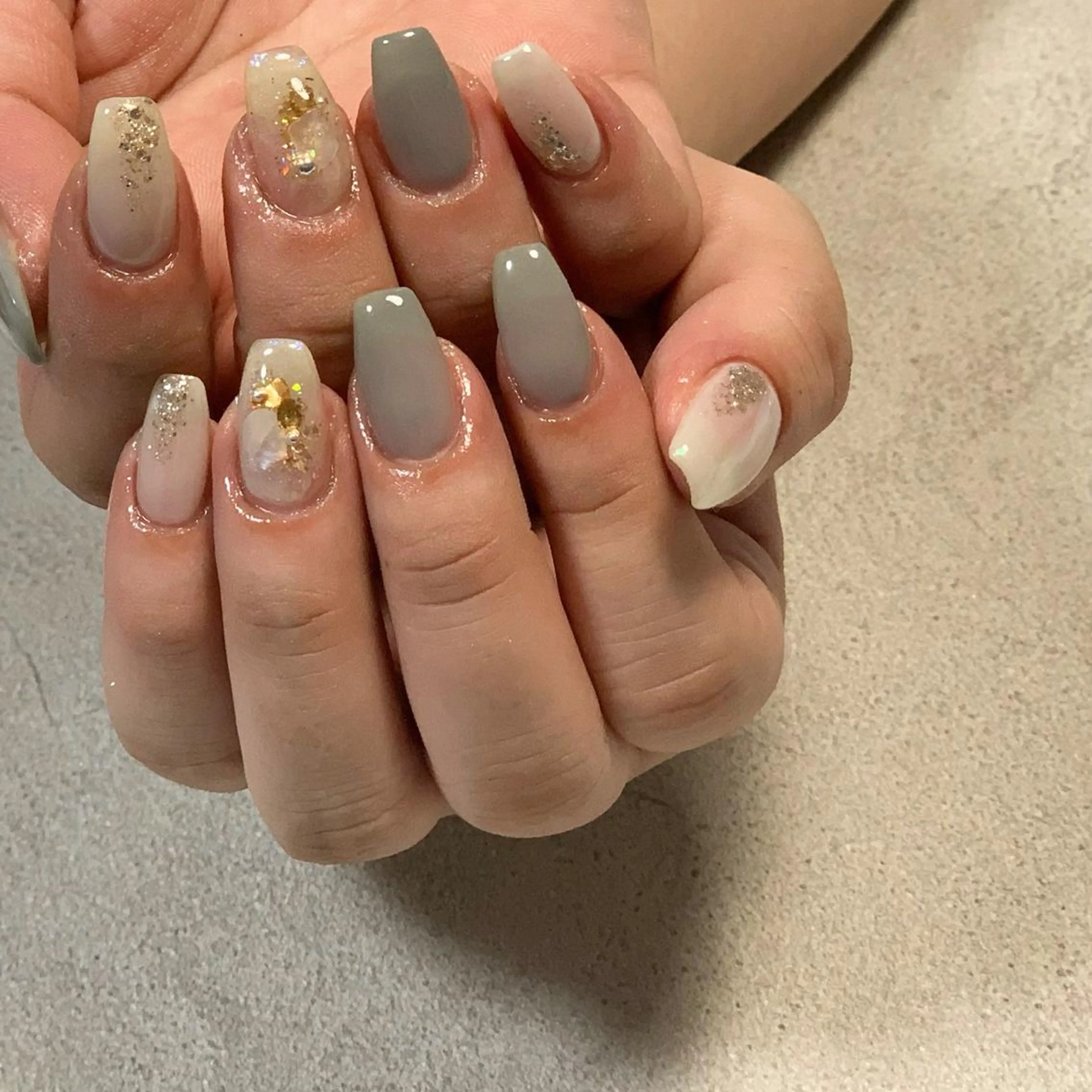 ネイル S. JEWELのネイルデザイン