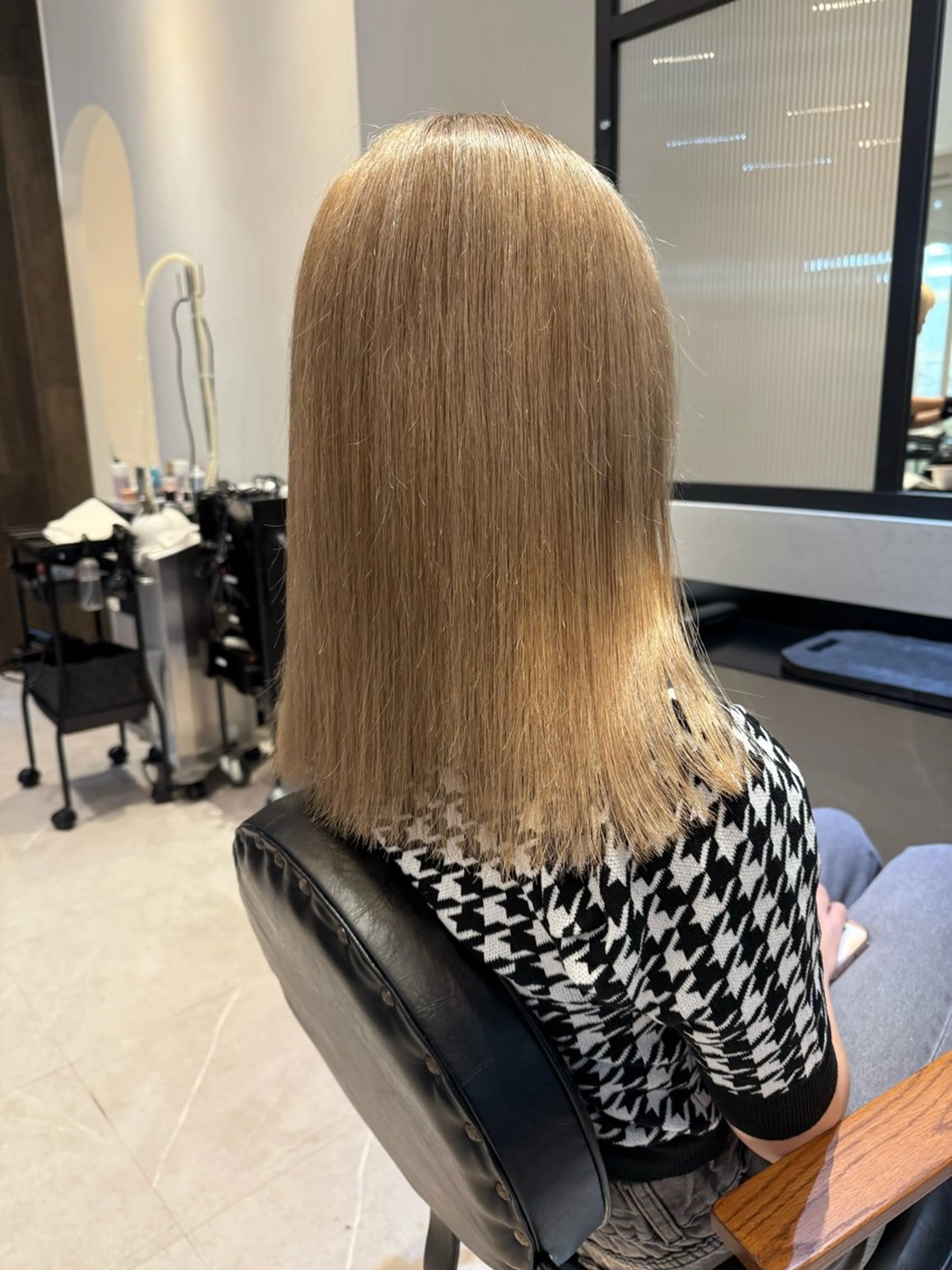 セミロング 韓国ヘア🇰🇷/ みずき/レイヤーのヘアスタイル