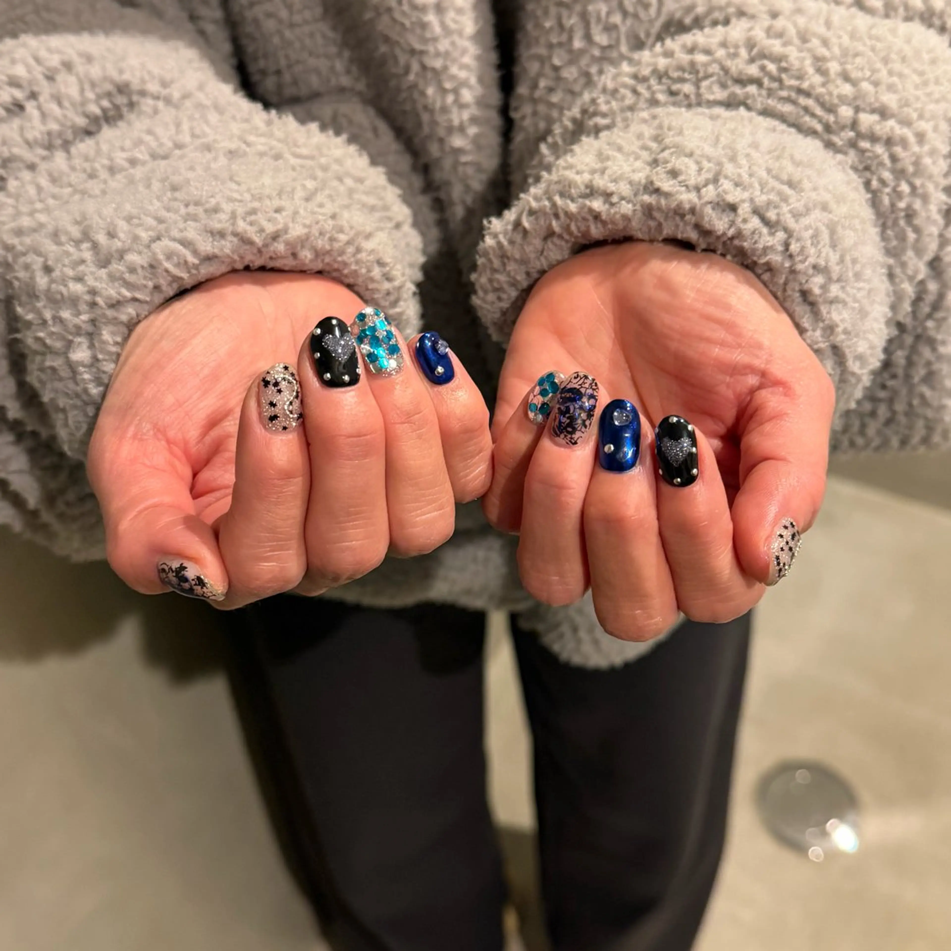 ネイル ハンドネイル 𝐫𝐚𝐢 𝐧𝐚𝐢𝐥の眉毛・アイブロウイメージ