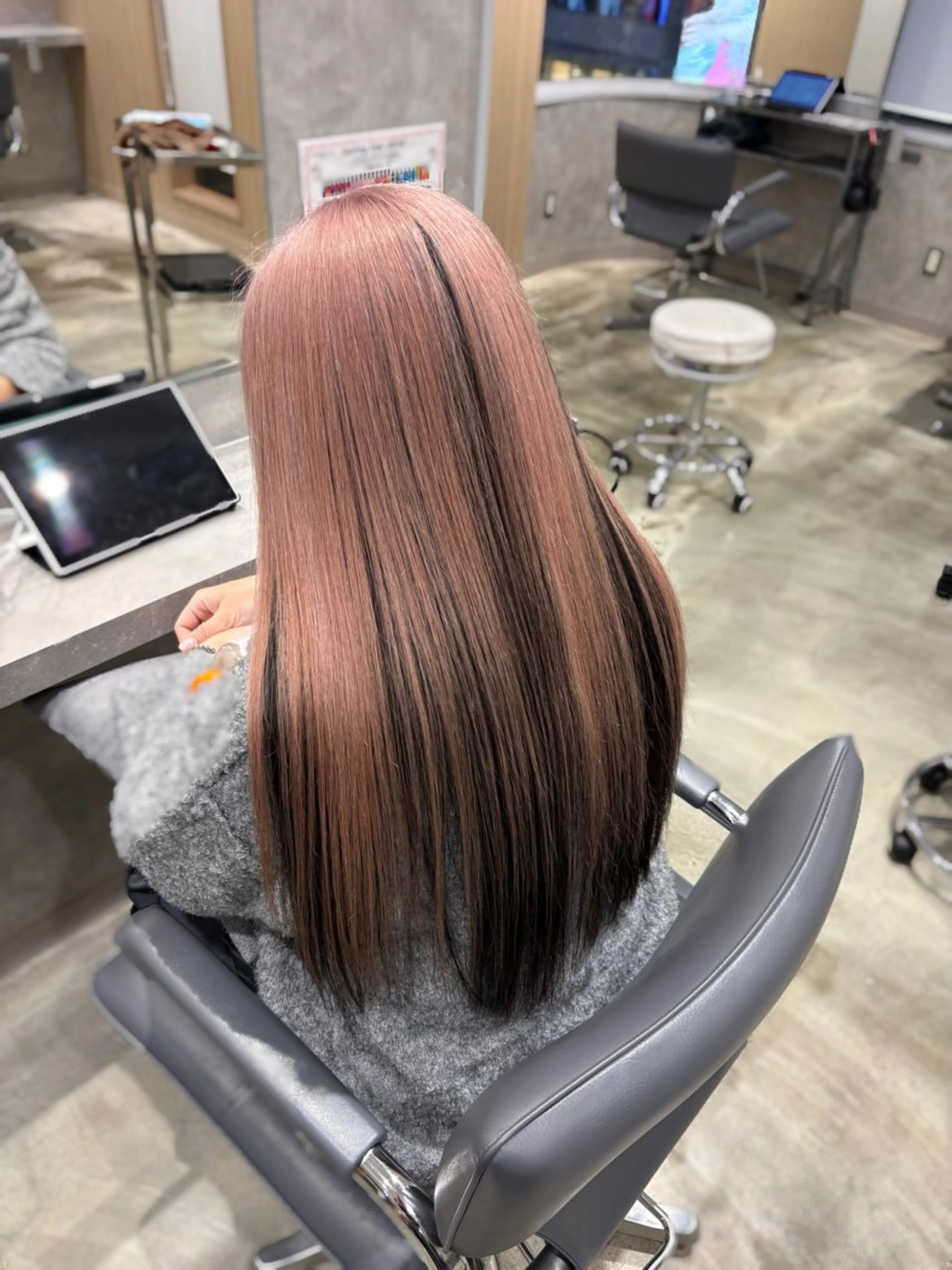ロング カラー ブラウンカラー ダークブラウン ハイトーンカラー ピンクカラー ヘアカラー 新宿ハイトーン/ カットモデル/のりかのヘアスタイル