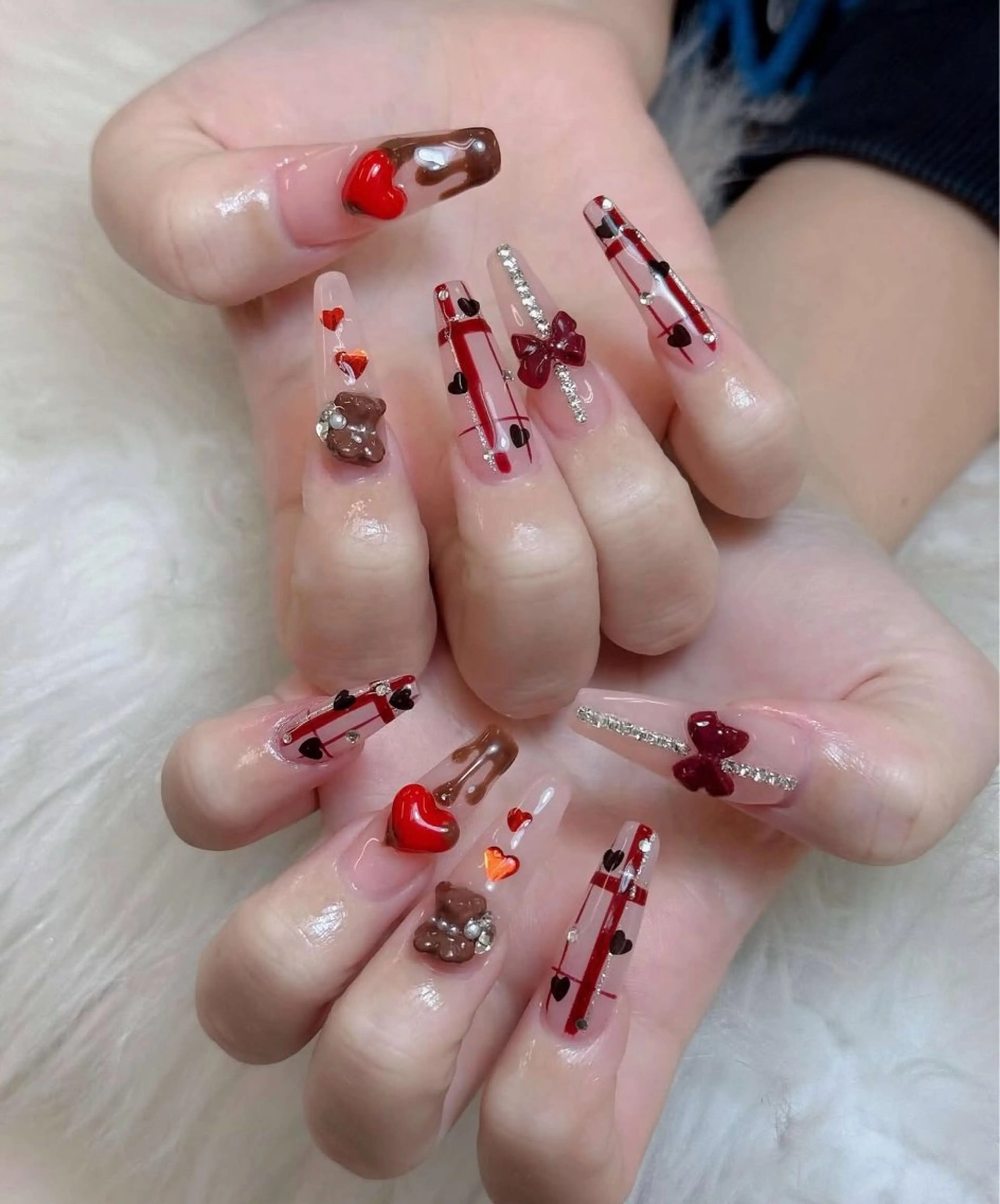 ネイル アートネイル オーロラネイル チークネイル 長さ出し フットネイル Happy Nailのネイルデザイン