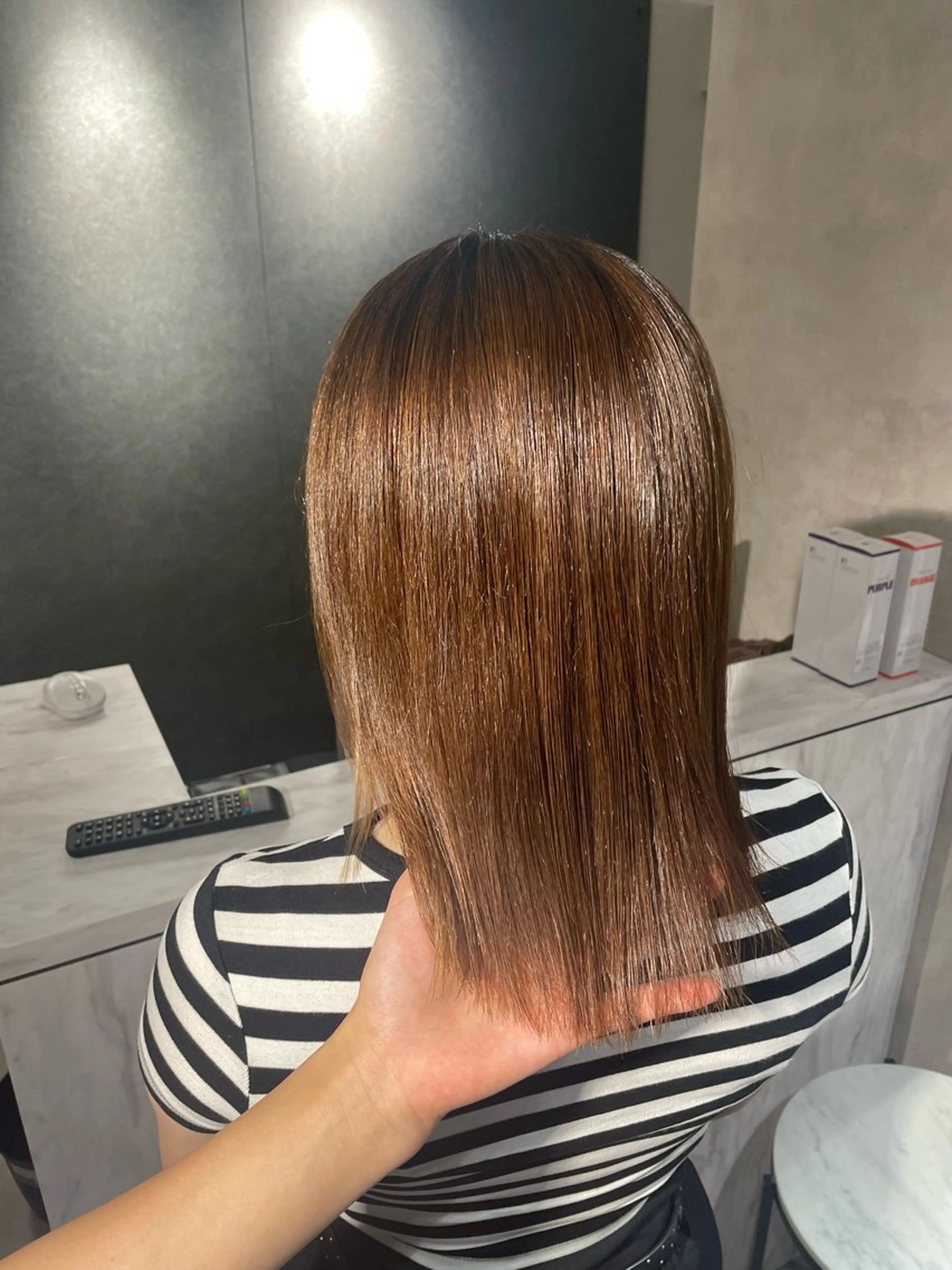 ミディアム 🩵ハイトーン/ レイヤーYUZU🩵のヘアスタイル