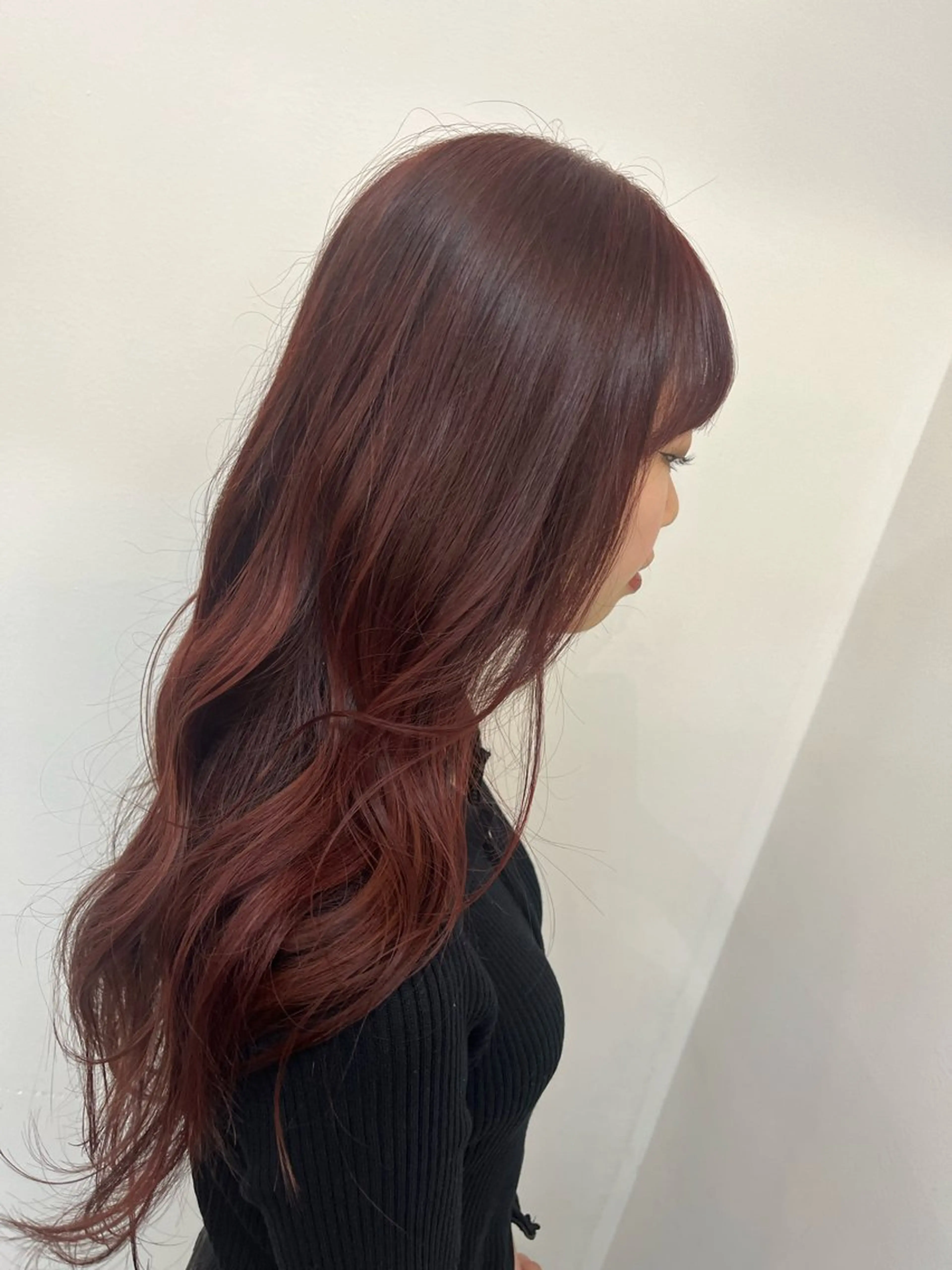 ロング カラー ブリーチ ダブルカラー ブリーチなしカラー レッドカラー ヘアカラー 上西 花奏の眉毛・アイブロウイメージ