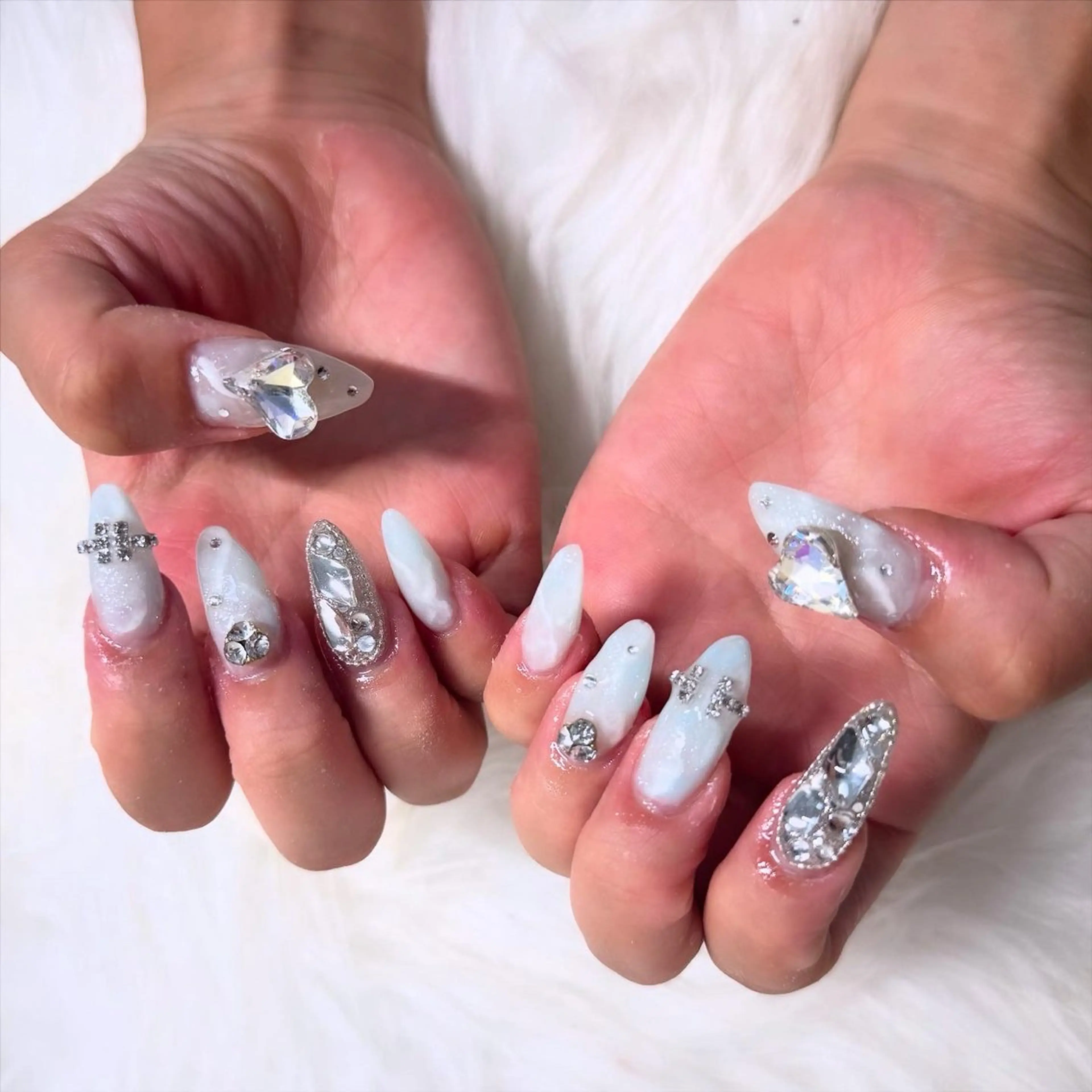 ロング ハンドネイル mao .のネイルデザイン