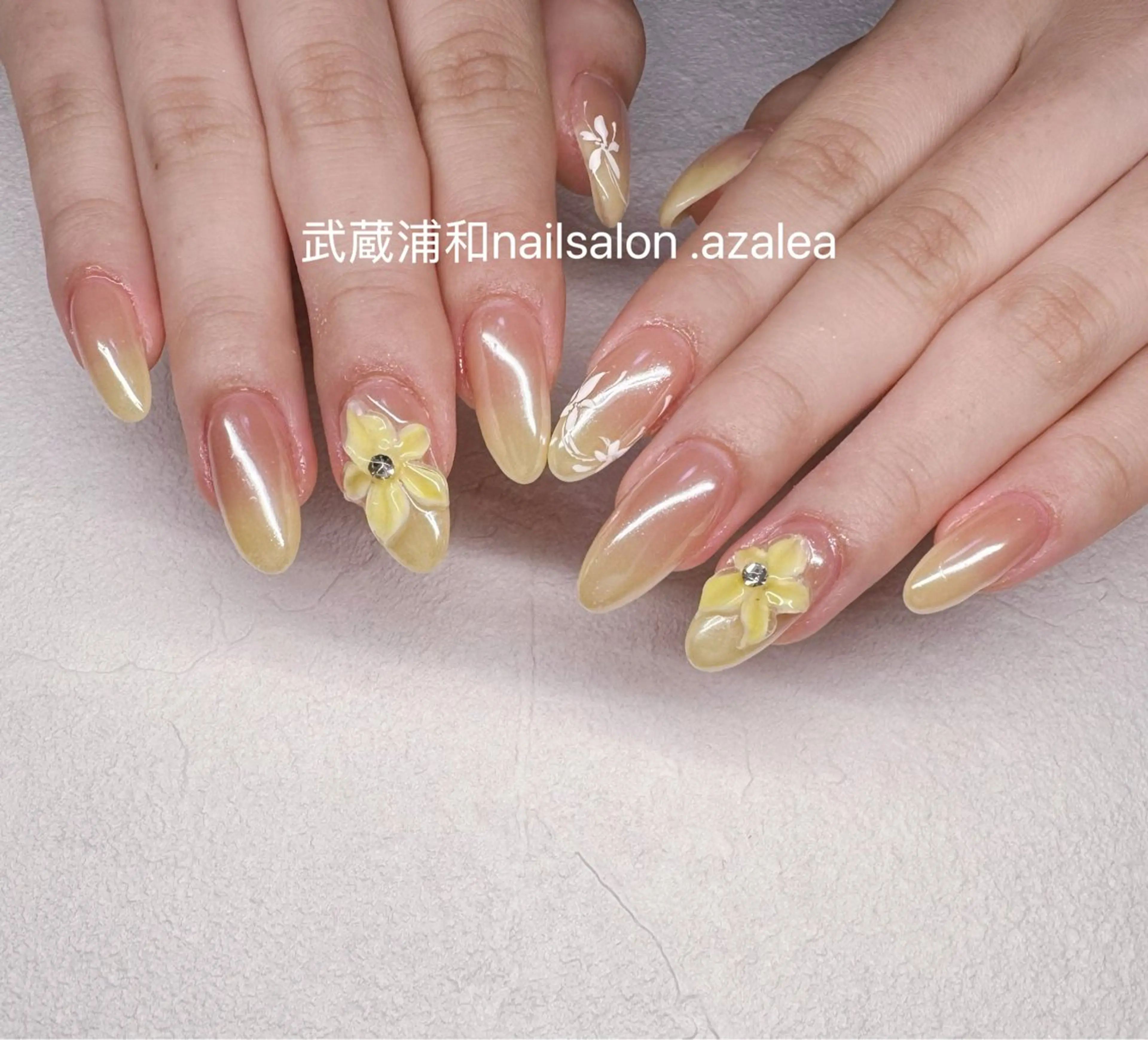 ネイル ハンドネイル R inのネイルデザイン