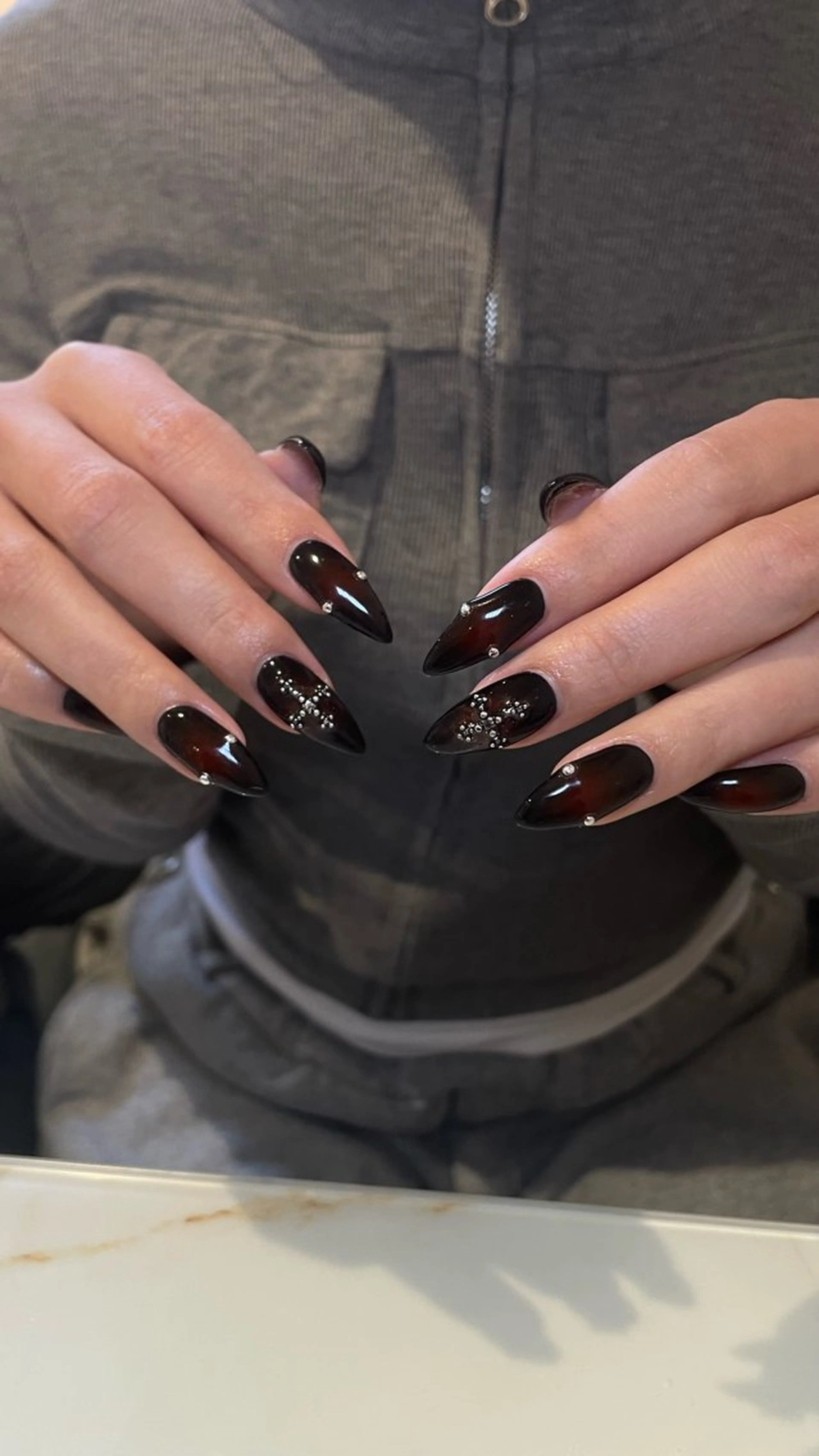 ネイル ハンドネイル Lua🌙ワンホン♡ ギャル♡推し活♡のネイルデザイン