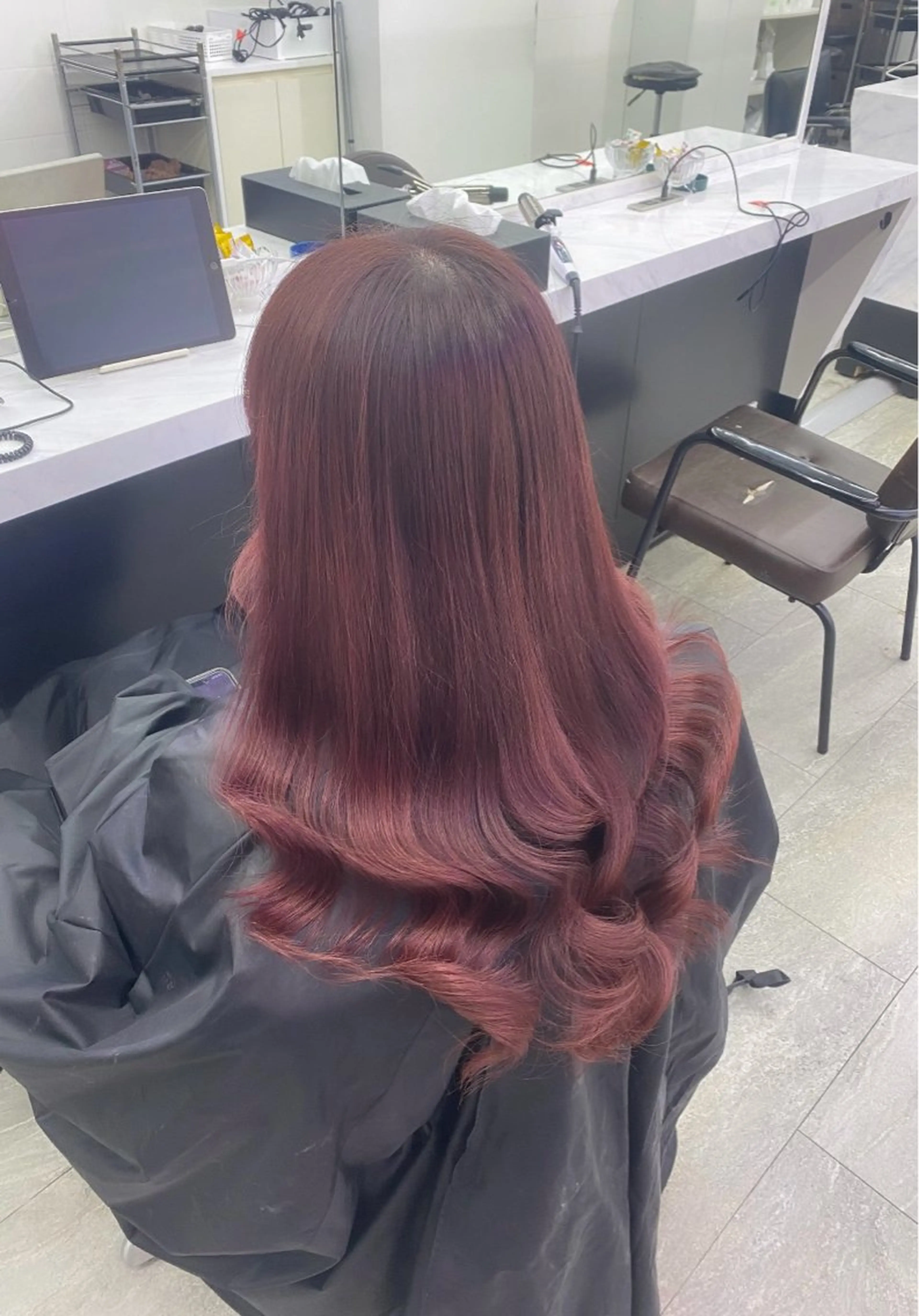 カラー ヘアカラー MOMOKA🍑プル エクステ・ハイトーンのヘアスタイル