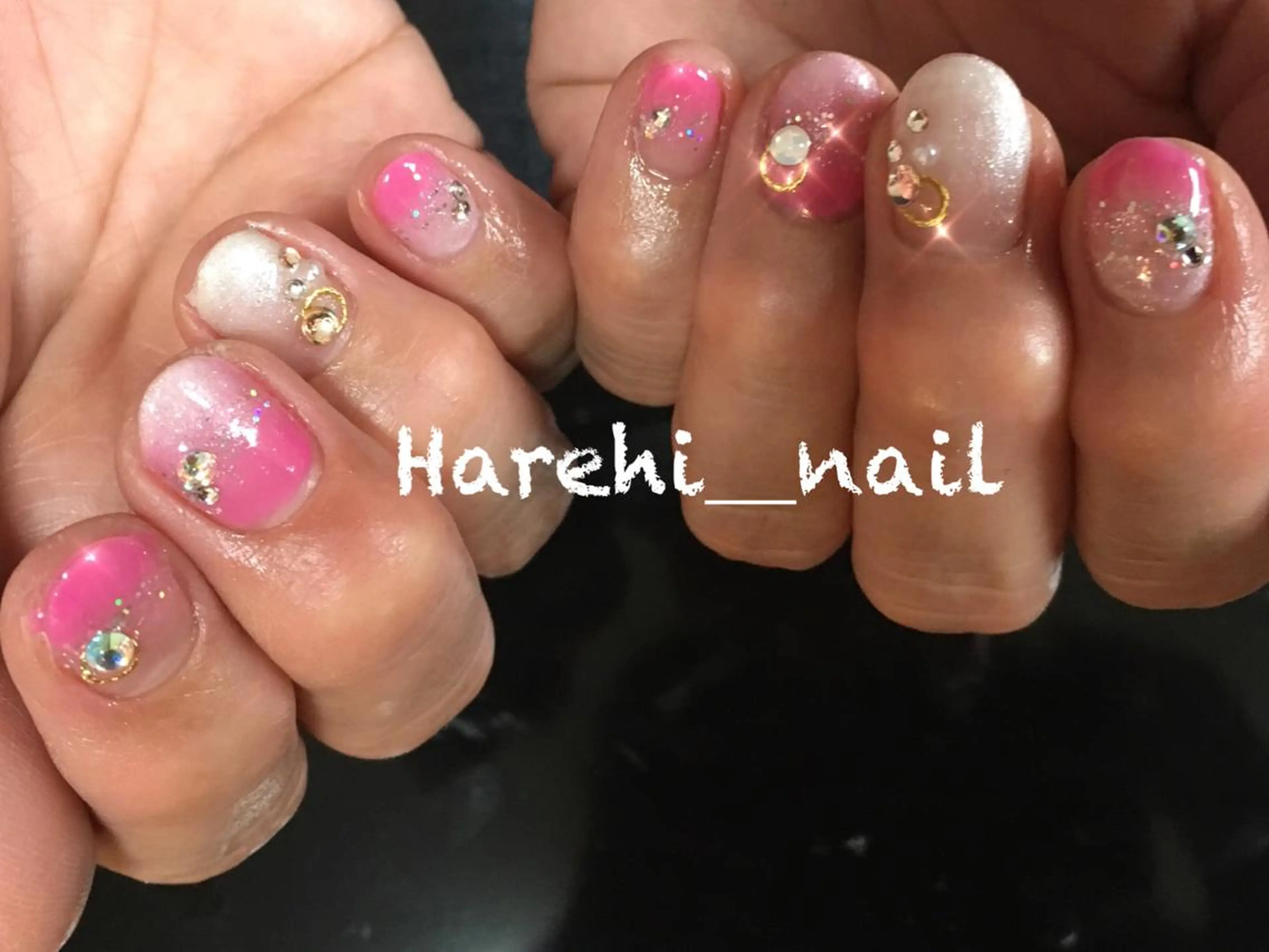 ネイル グラデーション ラメ(グリッター) ピンク ハンドネイル Harehi_ nailのネイルデザイン