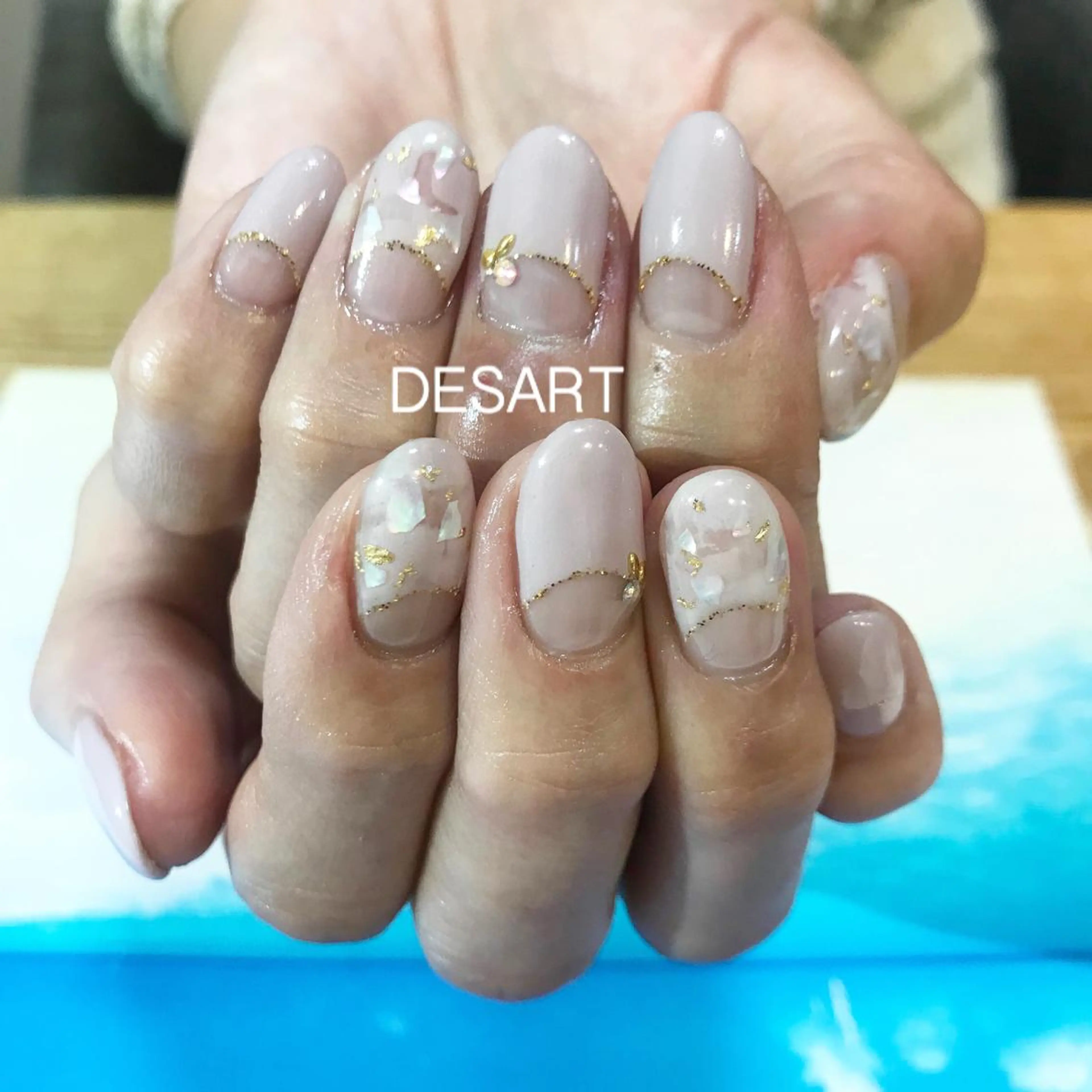 ネイル べっ甲ネイル ”salon" そりまちゆうこのネイルデザイン