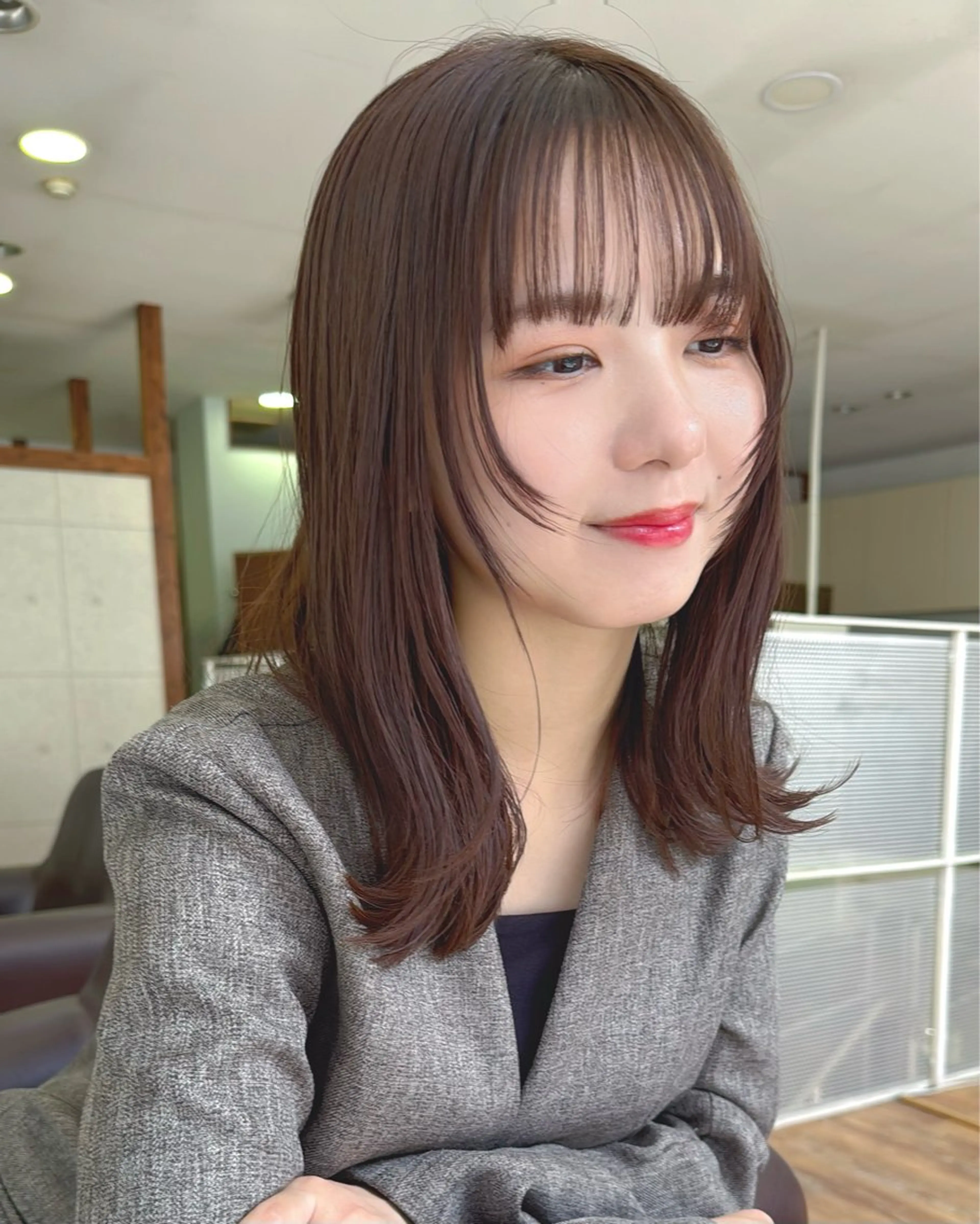 ミディアム カット トリートメント Hip's eyes meiのヘアスタイル