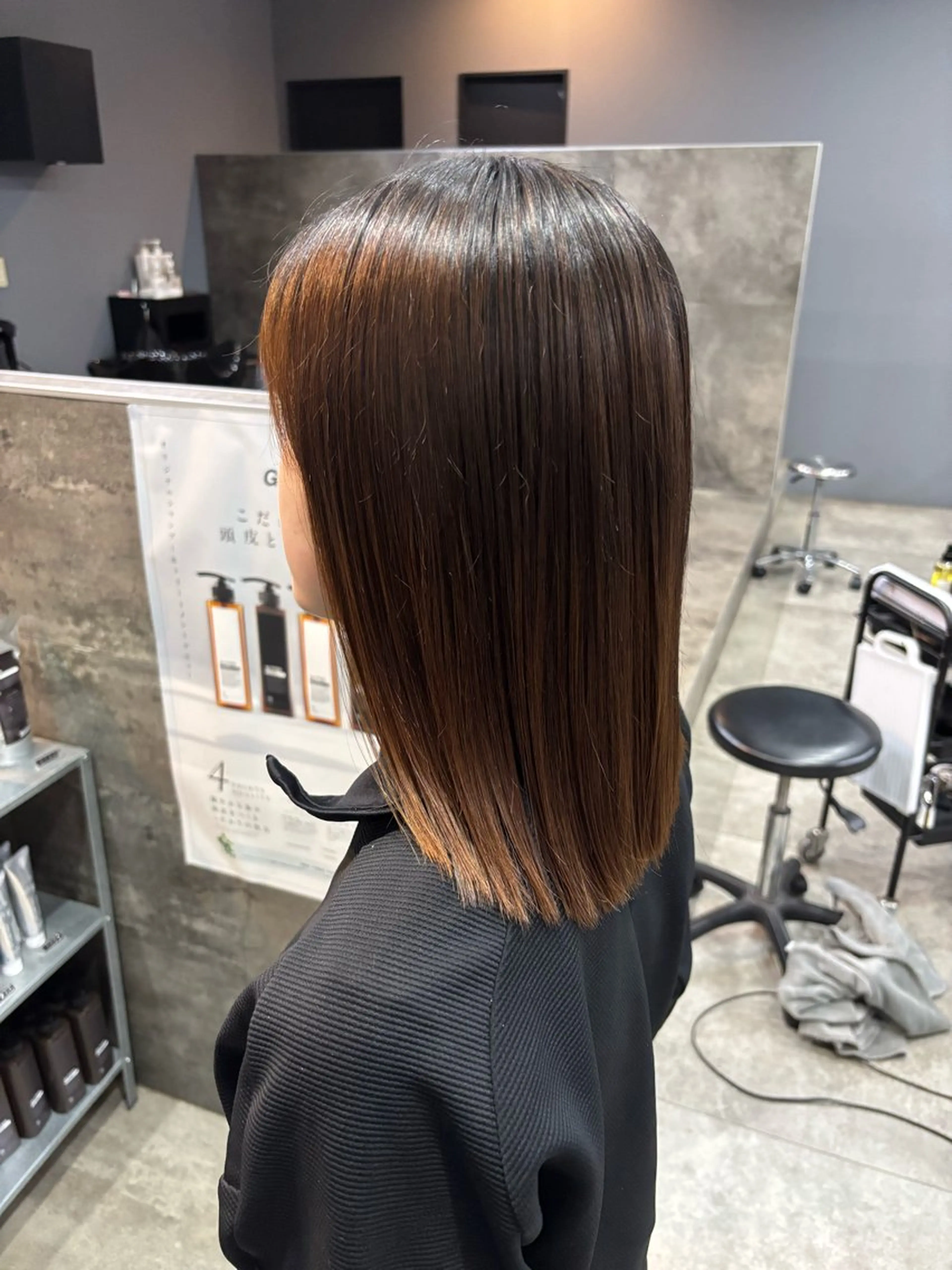 ミディアム カット ヘアカラー ✂︎GLITTER ✂︎Yuu✂︎のヘアスタイル