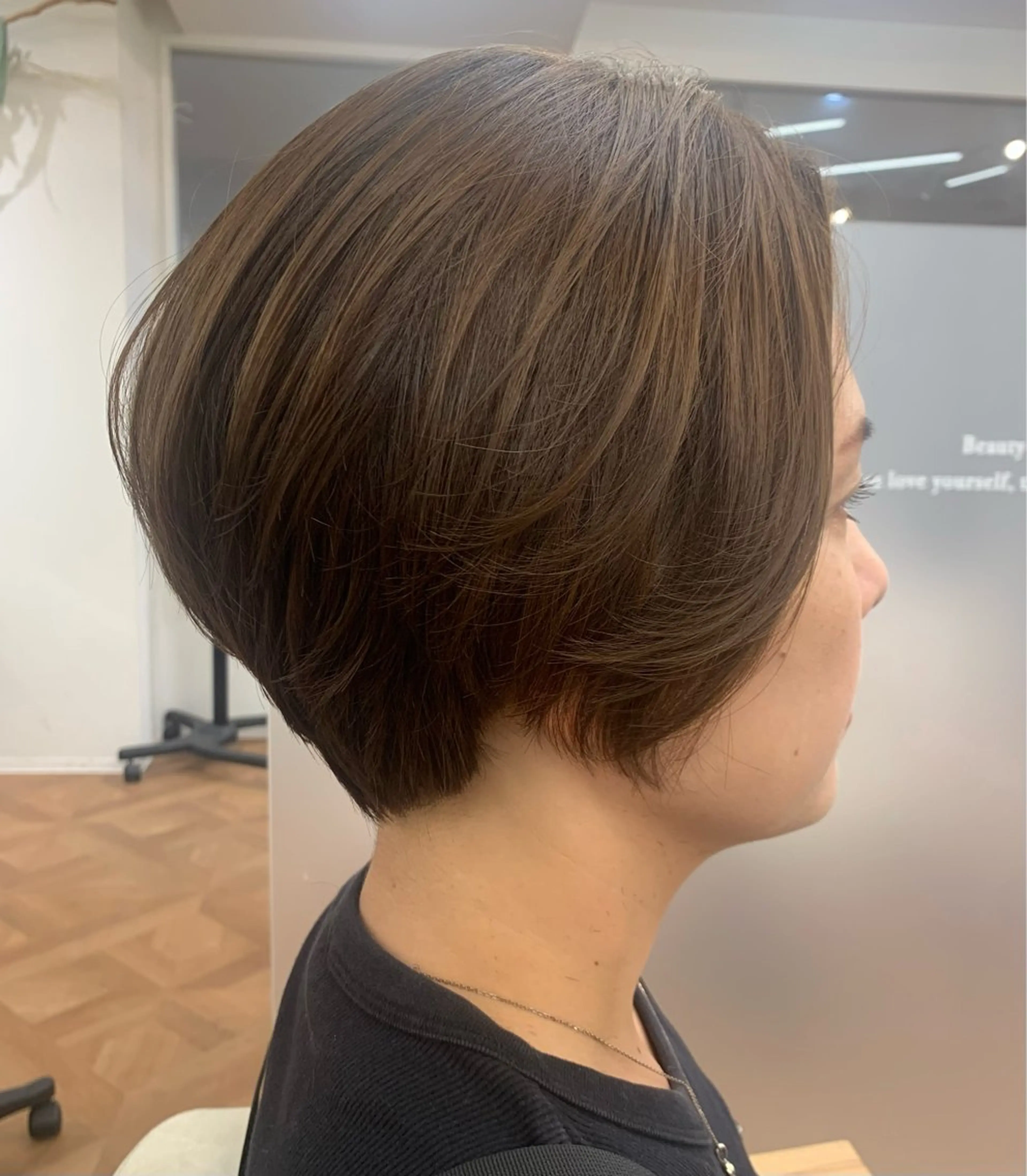 ショート ハンサムショート ショートヘア カット ヘアカラー 佐々木 有彩のヘアスタイル