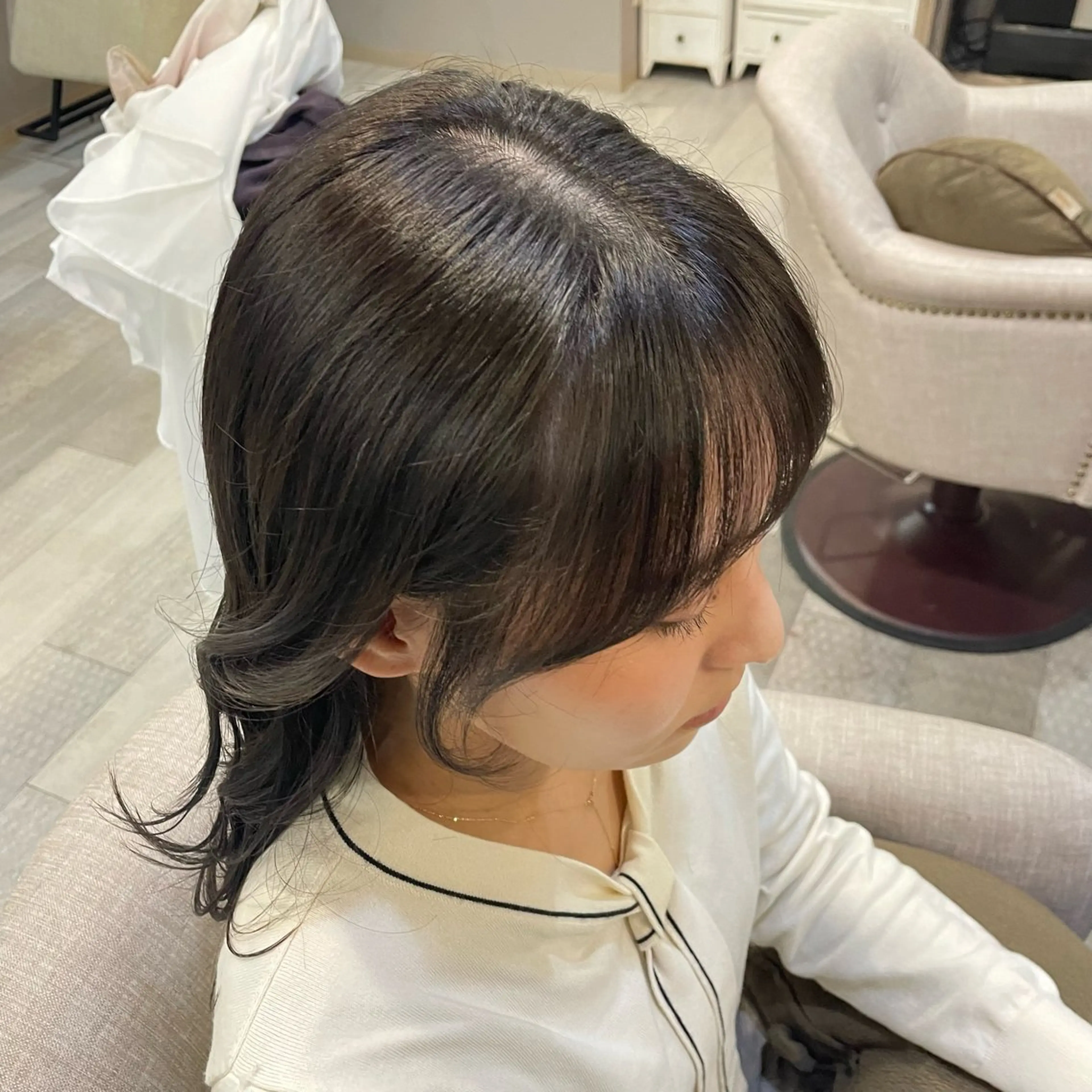 セミロング カット ヘアカラー トリートメント 小泉 果穂のヘアスタイル