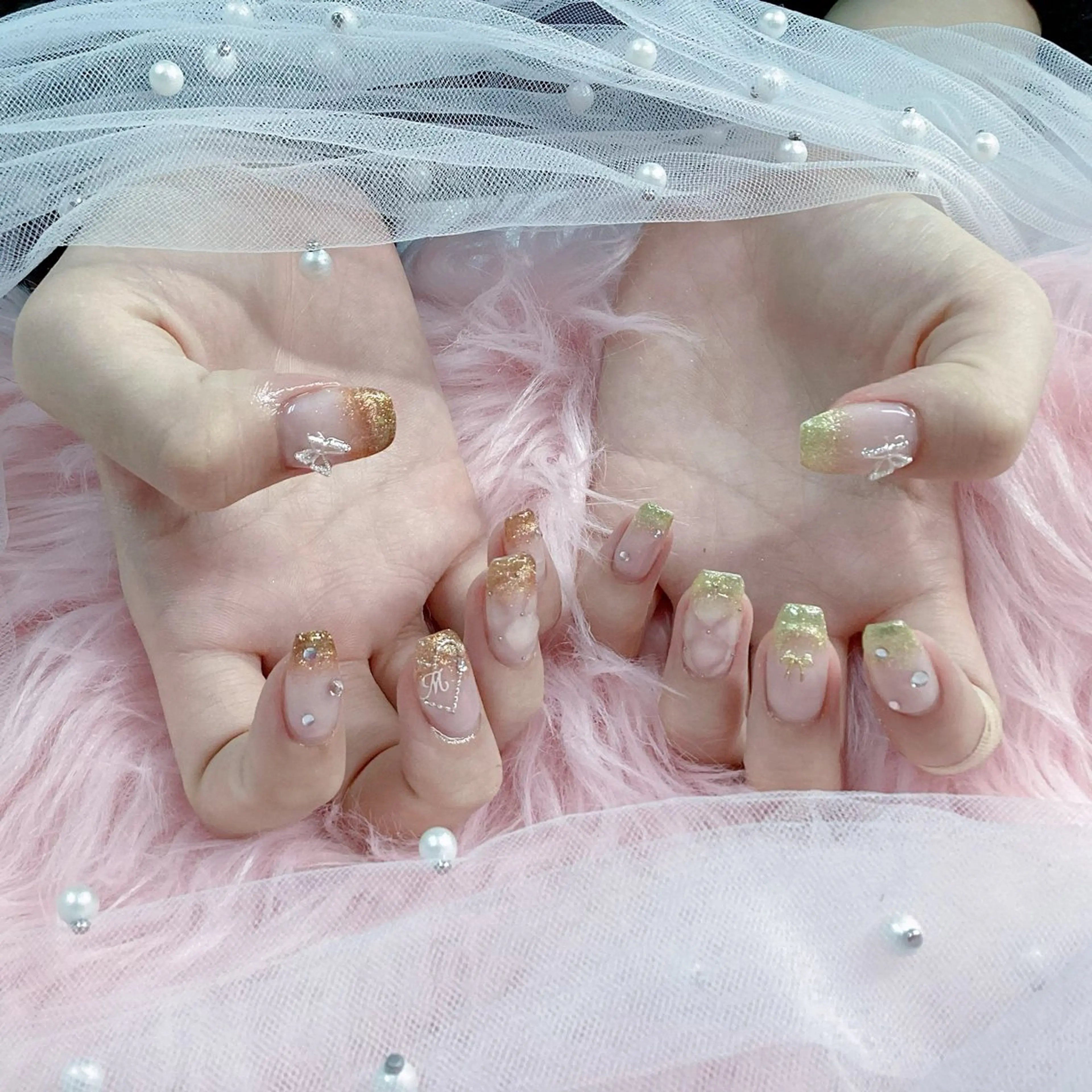 ネイル パーツ全部¥110 サロンミミのネイルデザイン