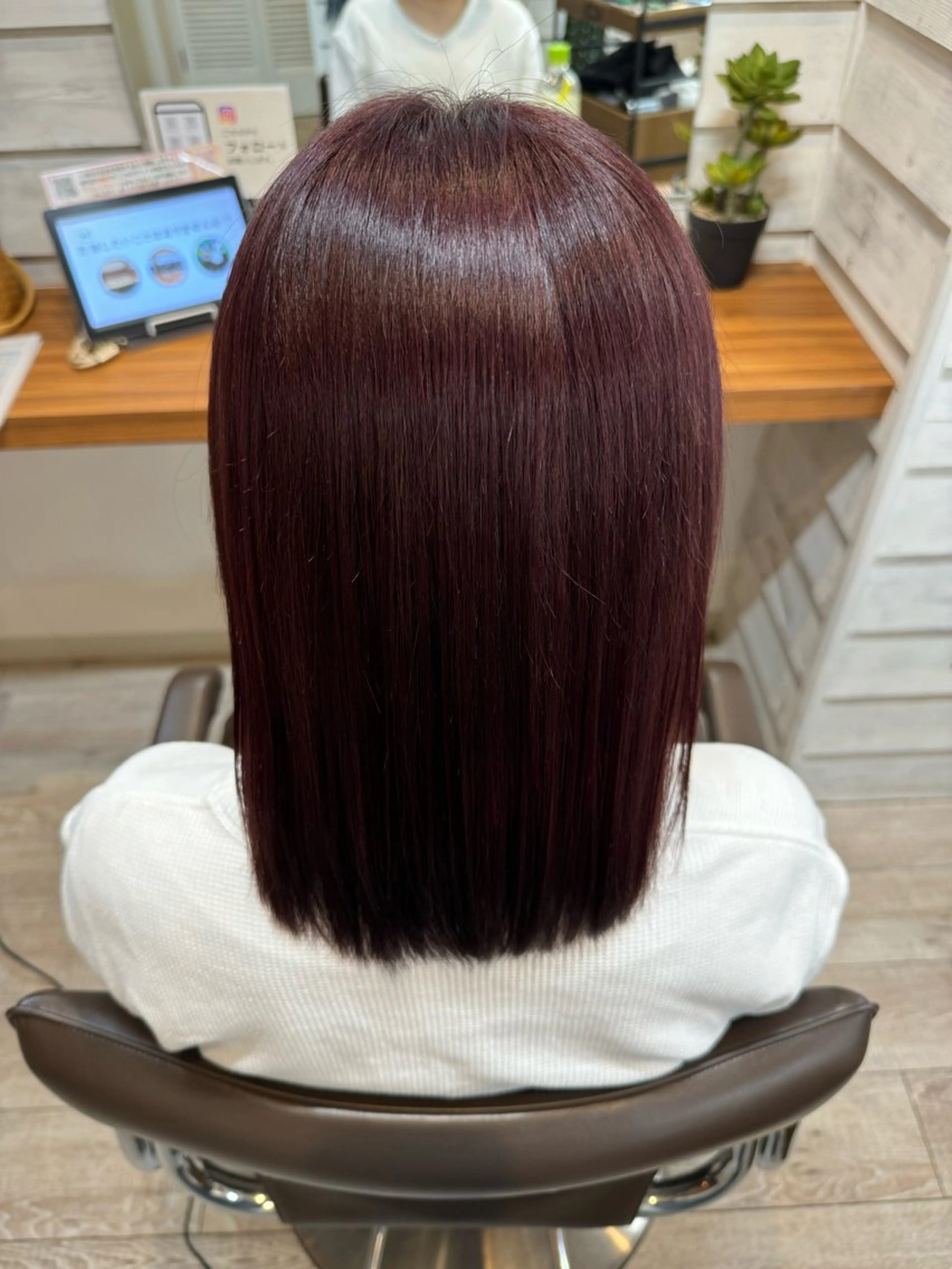 ミディアム カット ヘアカラー トリートメント 大谷 歩未のヘアスタイル