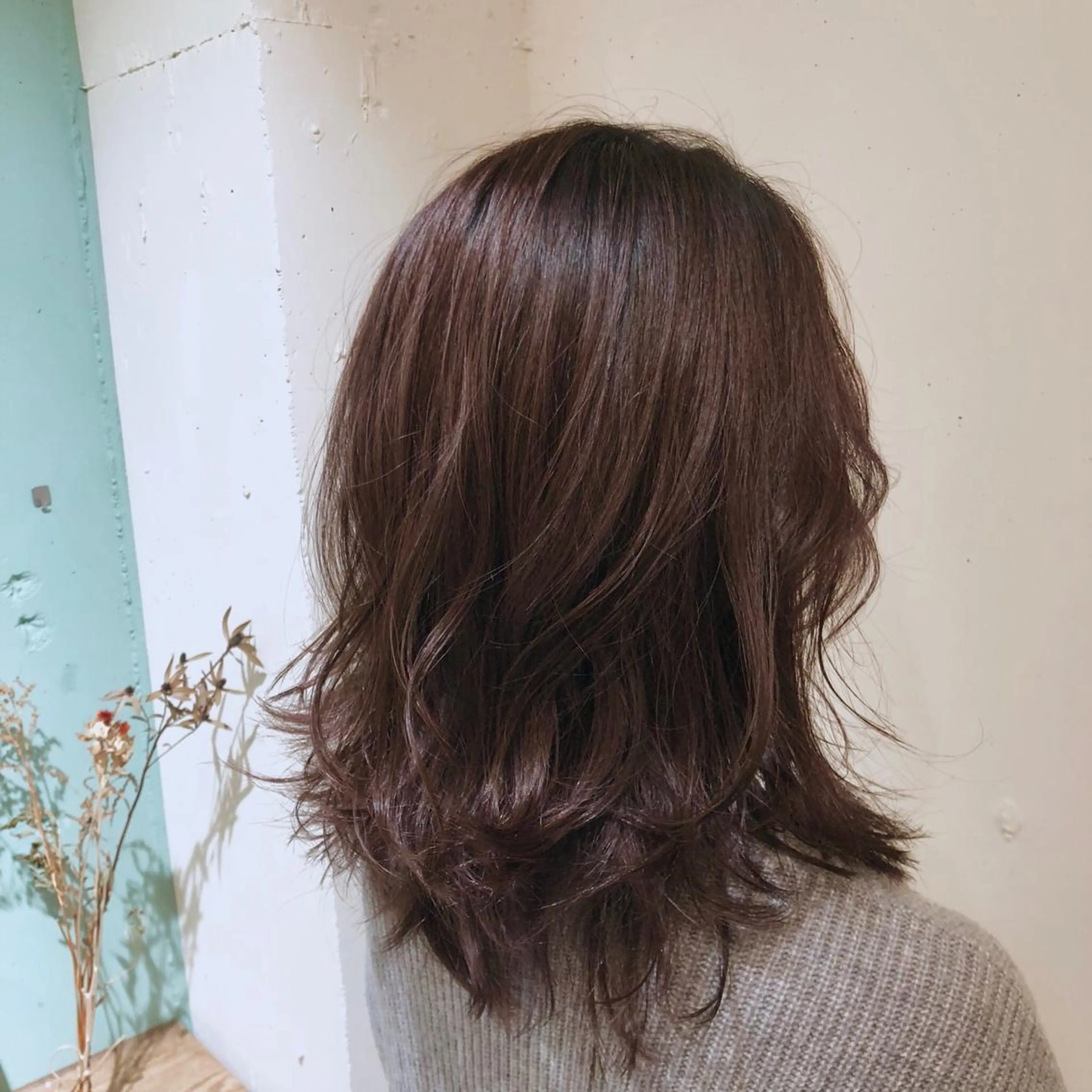 ミディアム カラー パーマ ヘアアレンジ ベージュカラー ブリーチ 透明感カラー デザインカラー グラデーションカラー 【ツヤ髪美容師】 ツダケイスケのヘアスタイル