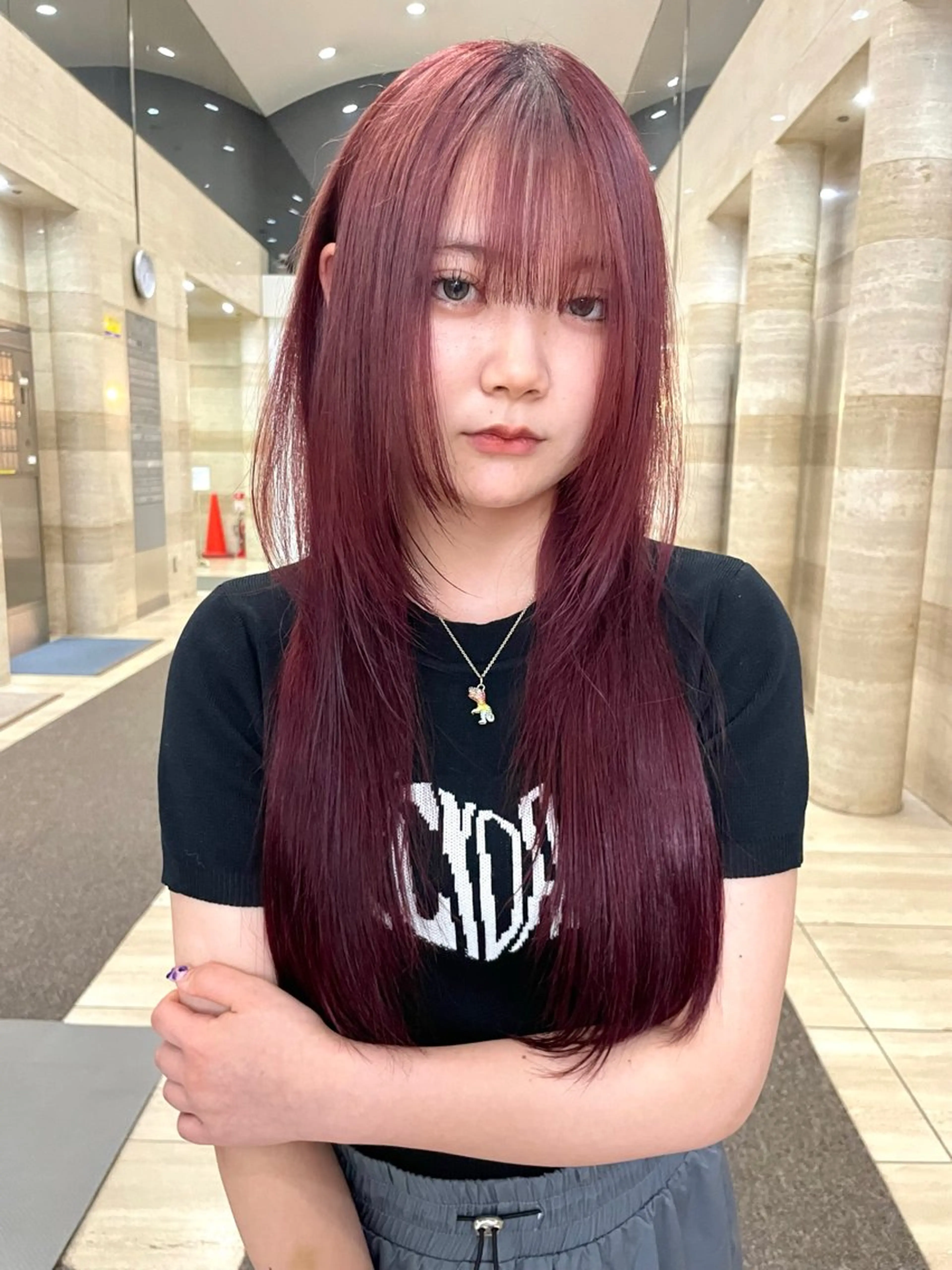 ロング 韓国/透明感 Veluaのヘアスタイル