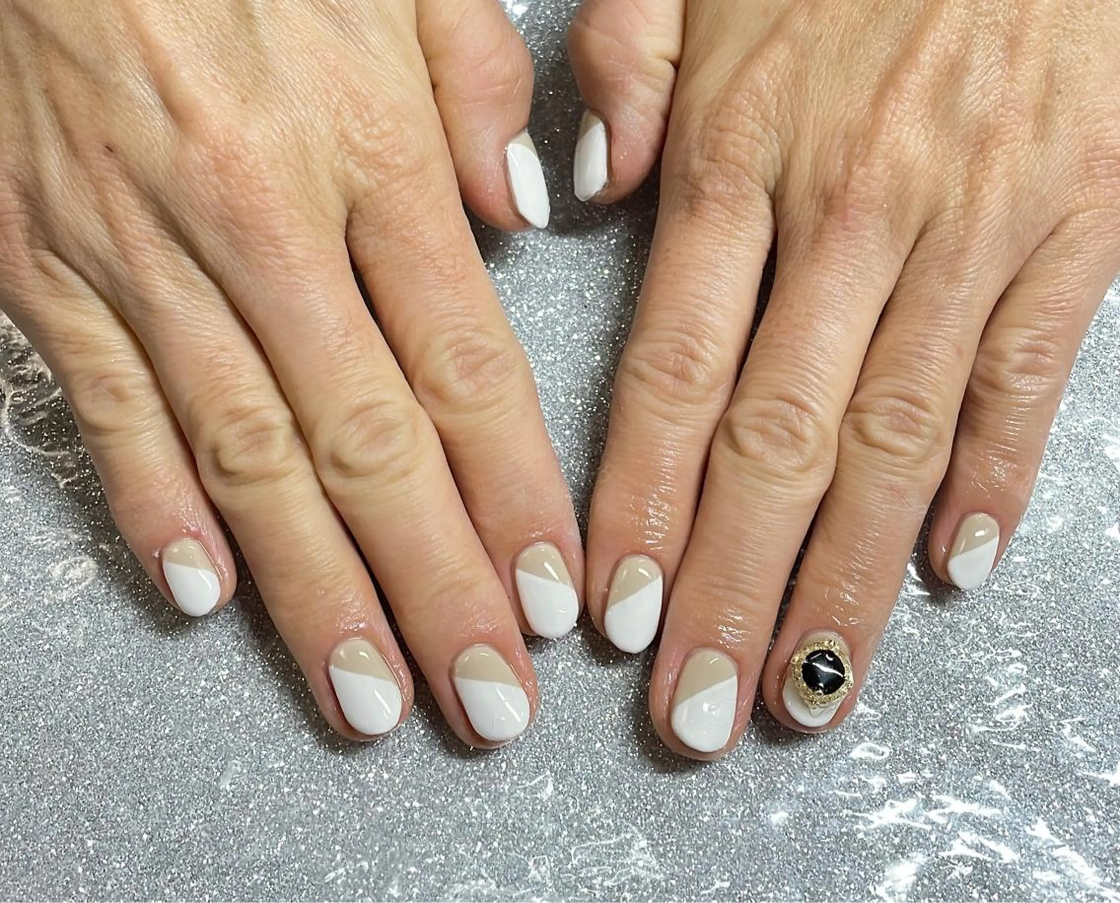 ネイル ハンドネイル VIERU 🌈🎀💖のネイルデザイン