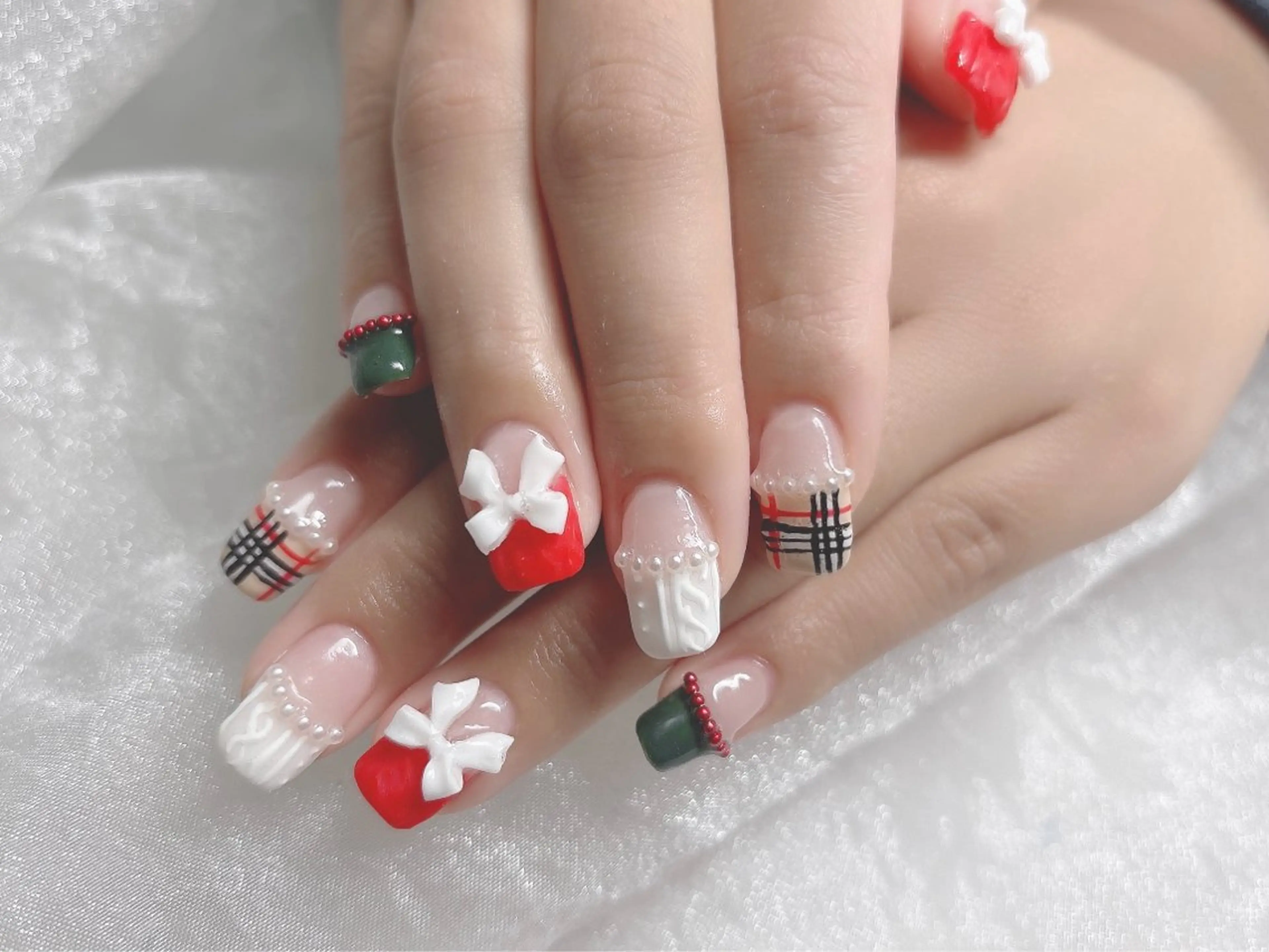 ネイル ハンドネイル BABY LION :Fumiyoのネイルデザイン