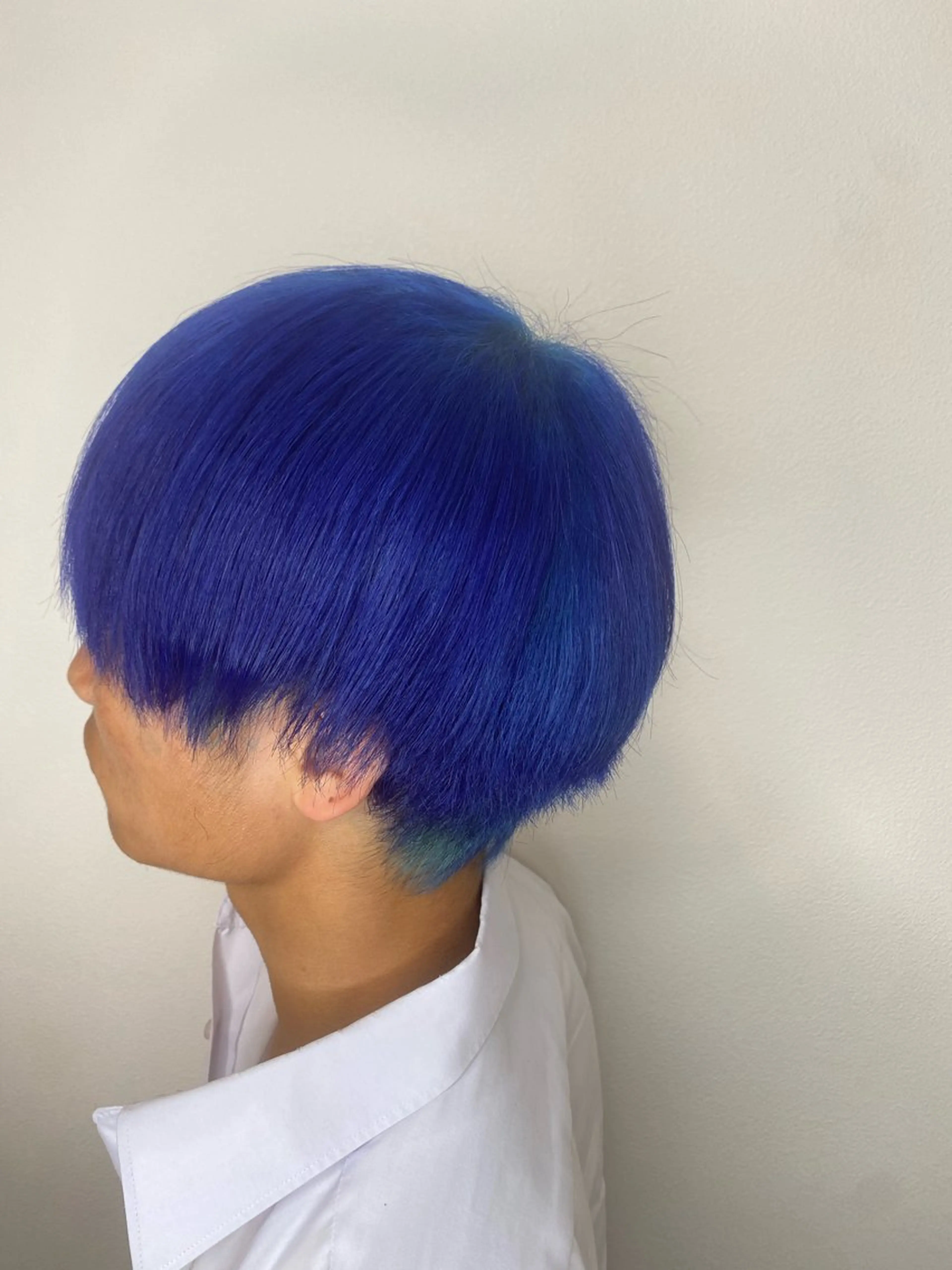 ミディアム カラー ブルーカラー ヘアカラー トリートメント Hiroshi ヒロシのヘアスタイル