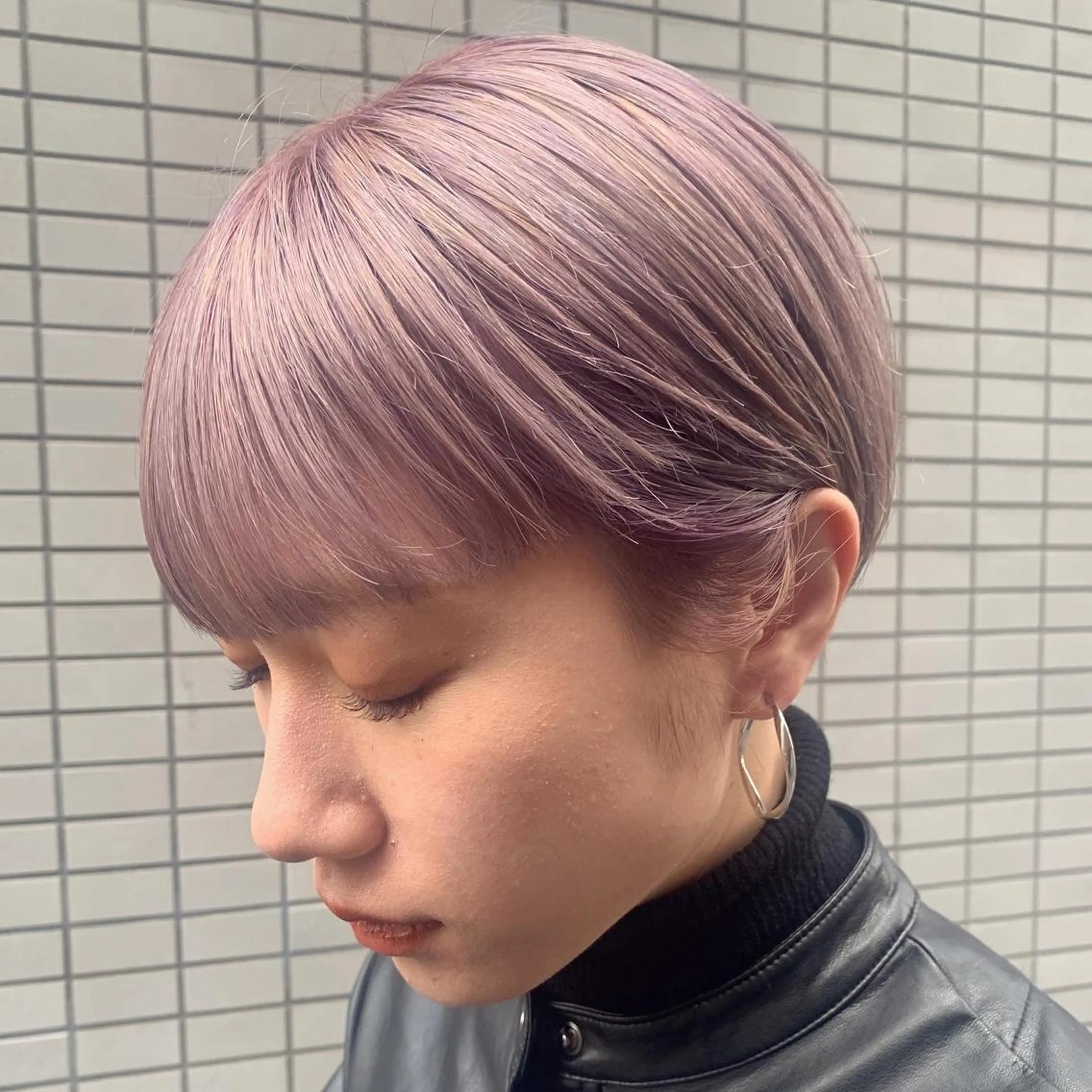 ショート カラー ピンクカラー ワイドバング ヘアカラー トリートメント 宮永 智香のヘアスタイル