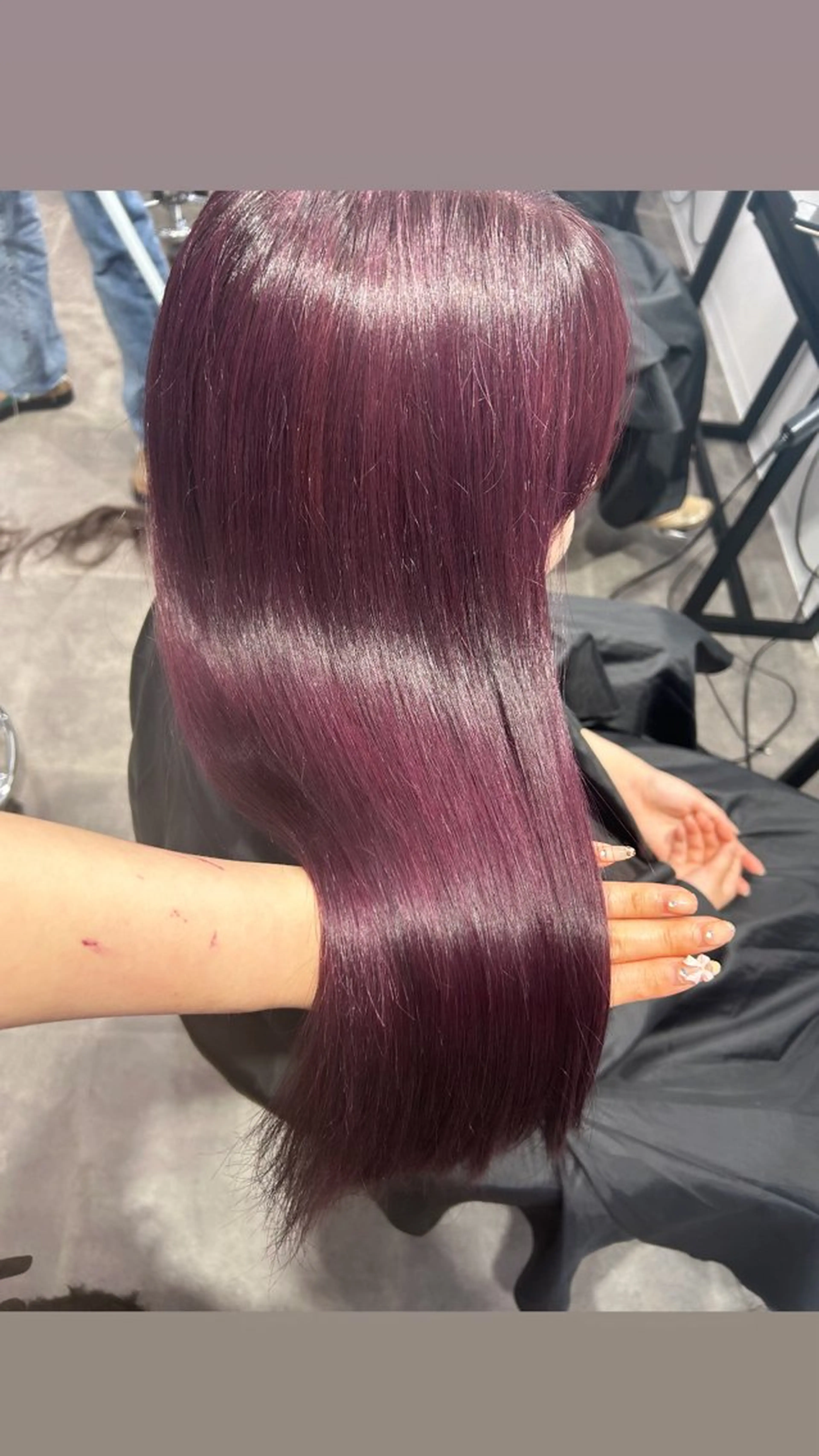 ロング カラー ヘアアレンジ パープルカラー カット ヘアカラー トリートメント ヘアセット 💎韓国/ レイヤー カット/ 暖色🫧のヘアスタイル