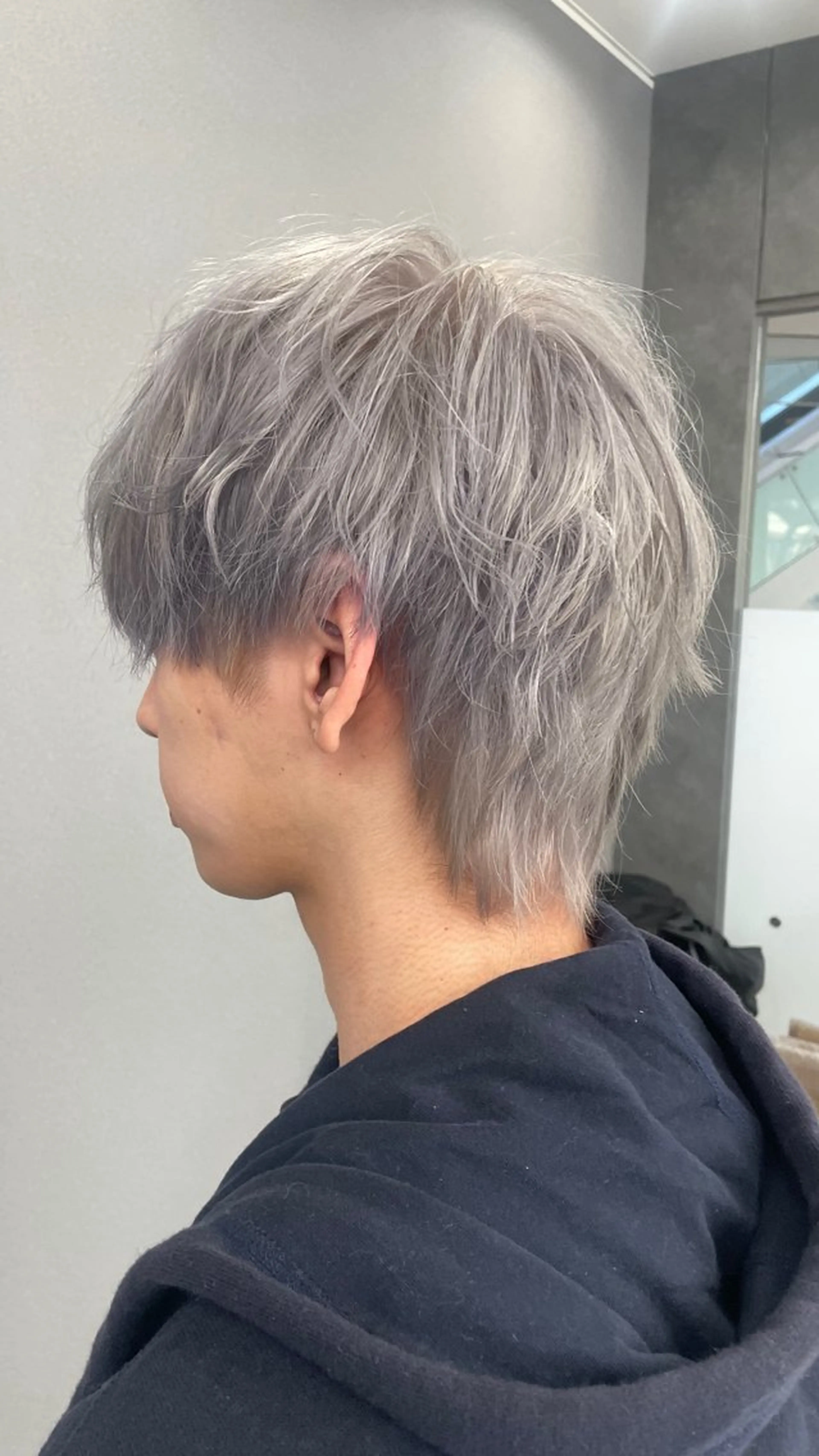 カラー メンズ メンズウルフ🐺♡ ブリーチ♡ヘアメ🎀のヘアスタイル