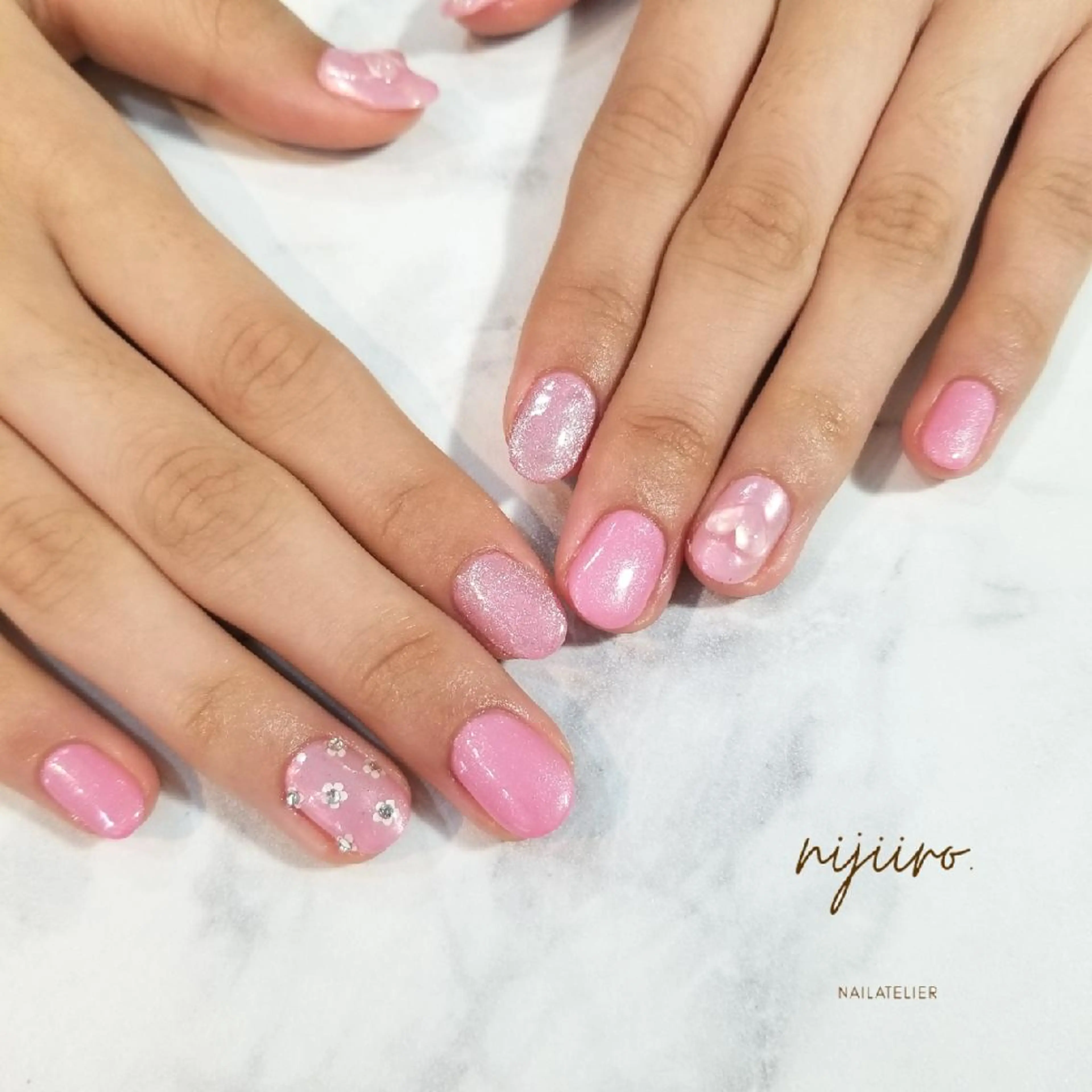 ネイル ハート ぷっくりネイル ハンドネイル nijiiro🌈 サトウのネイルデザイン