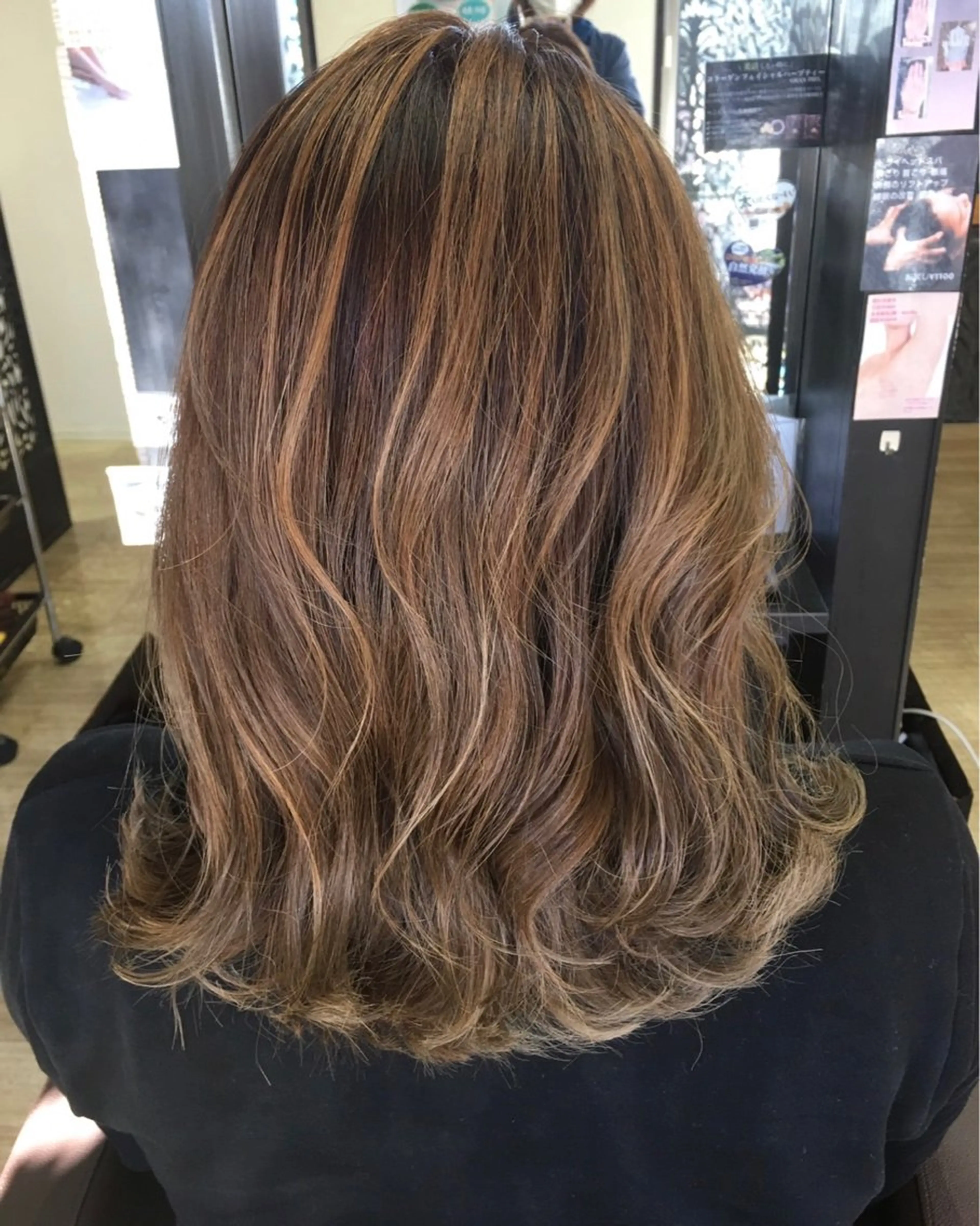 👍🏻 ̖́-︎イメージチェンジされたい方必見‼️ メンズメッシュ orレディースハイライト +トリートメントメントの写真