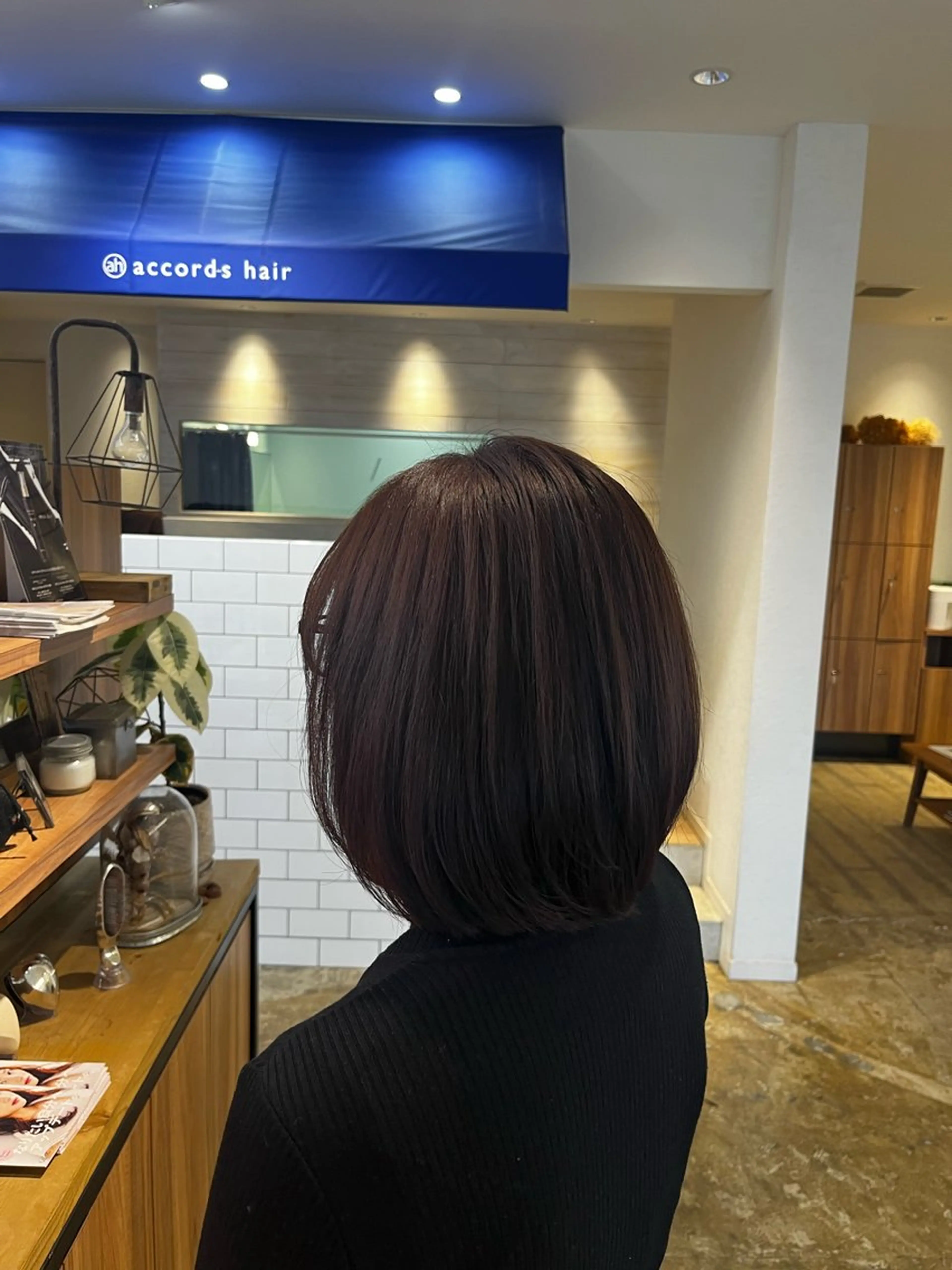 ショート カラー 坂下 かのんのヘアスタイル