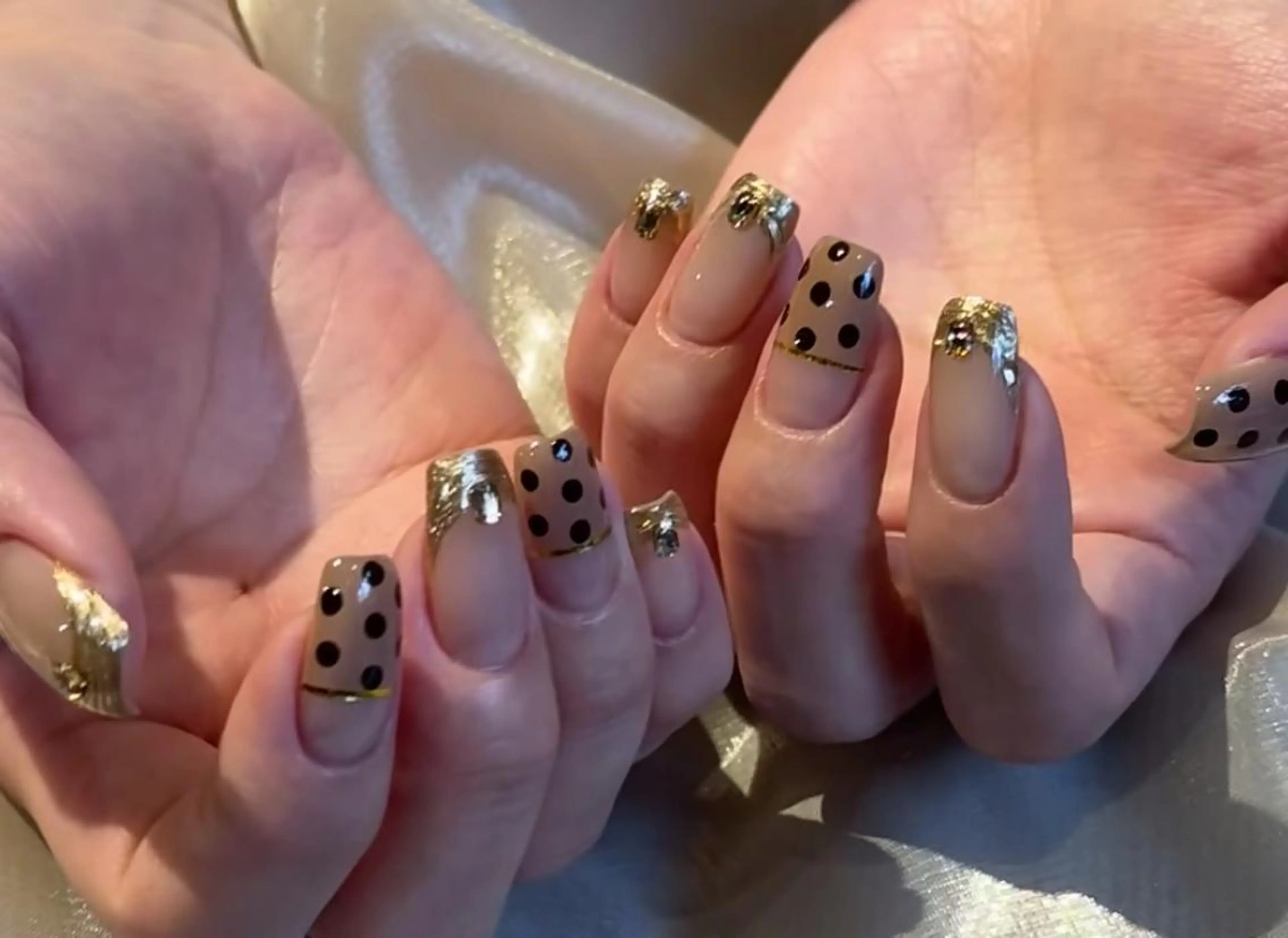 ネイル ハンドネイル ハンドケア 🍑 momo_nailのネイルデザイン