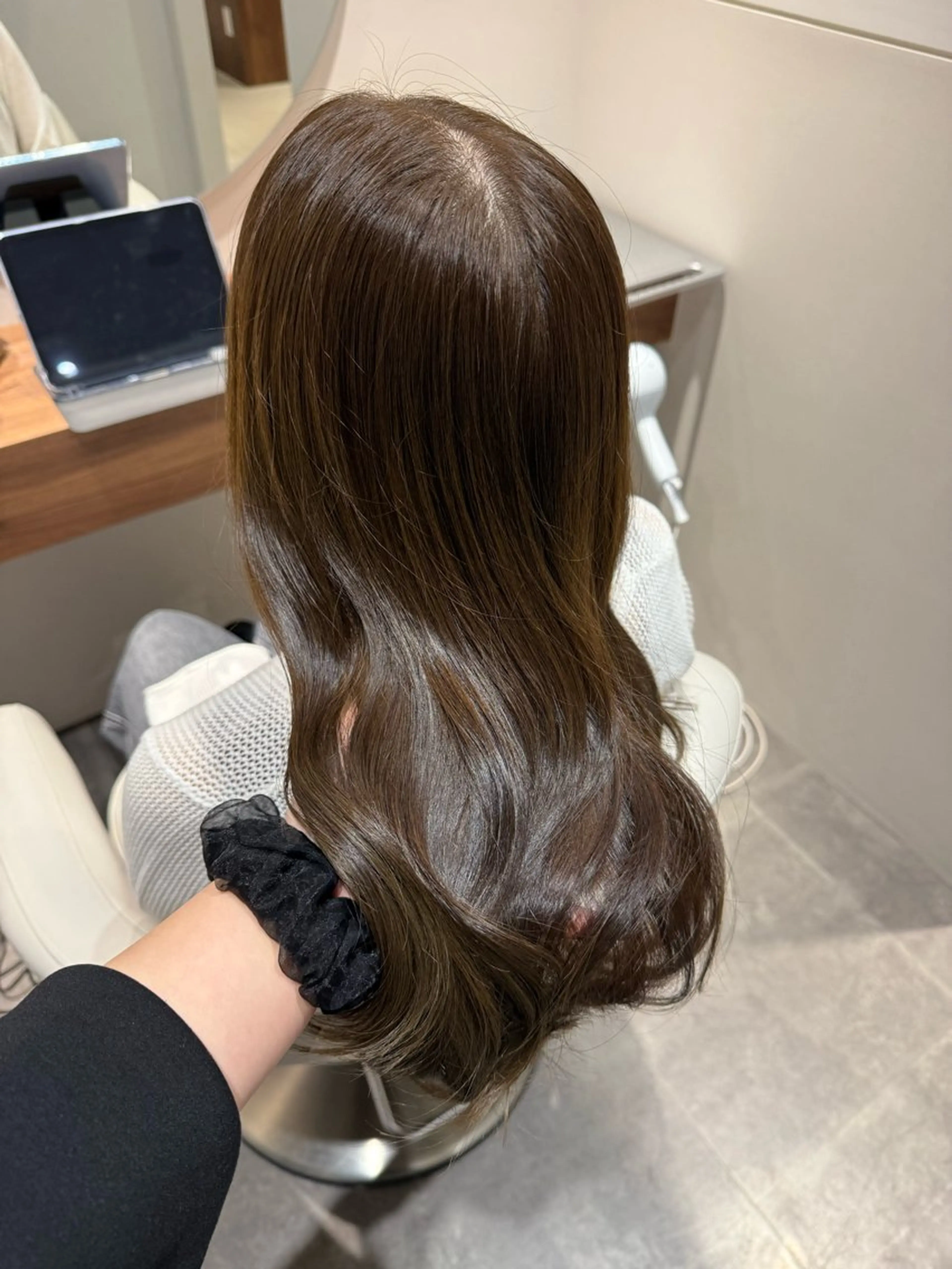 ロング 濱﨑 紅葉のヘアスタイル