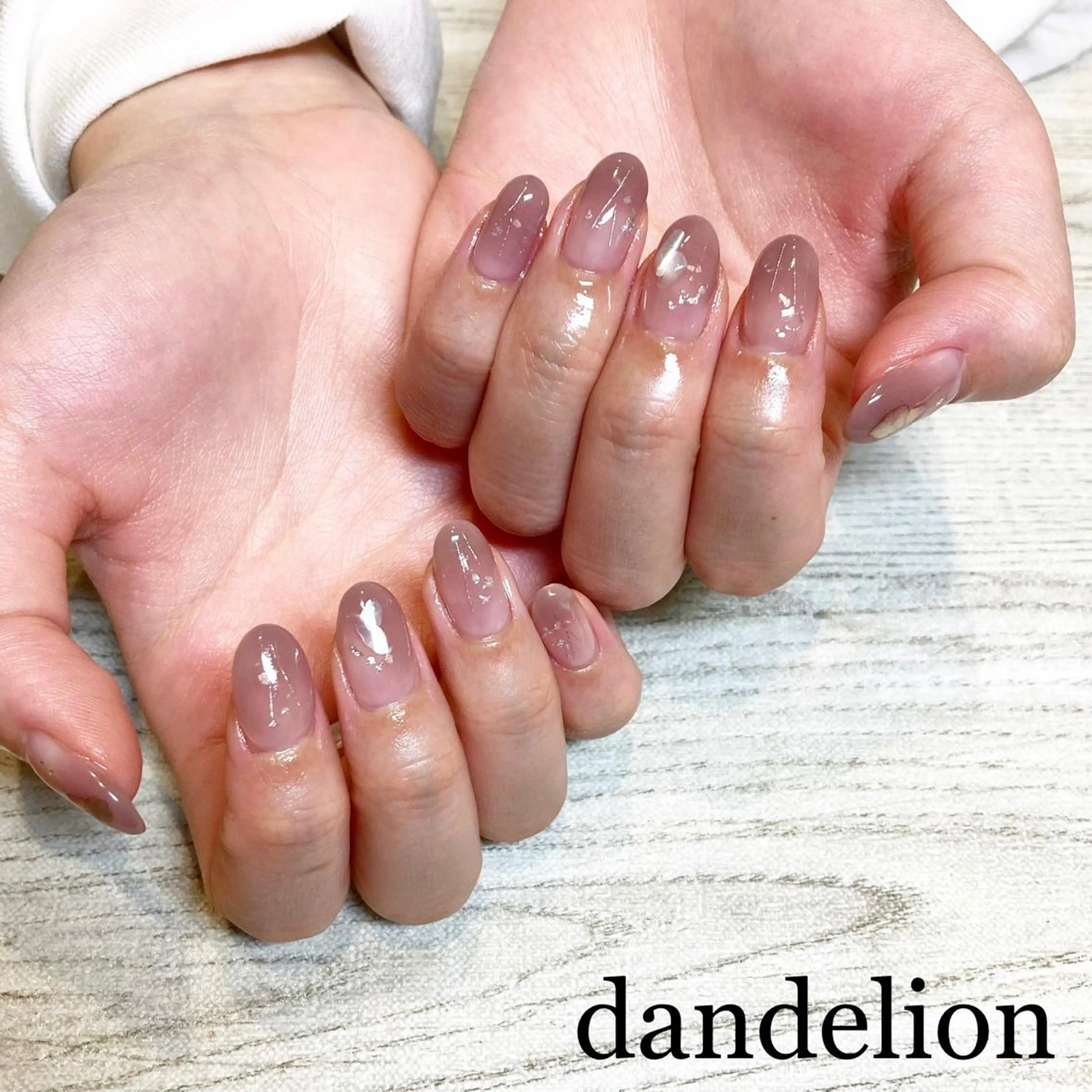 ネイル ハンドネイル ハンドケア dandelion ダンデライオンのネイルデザイン