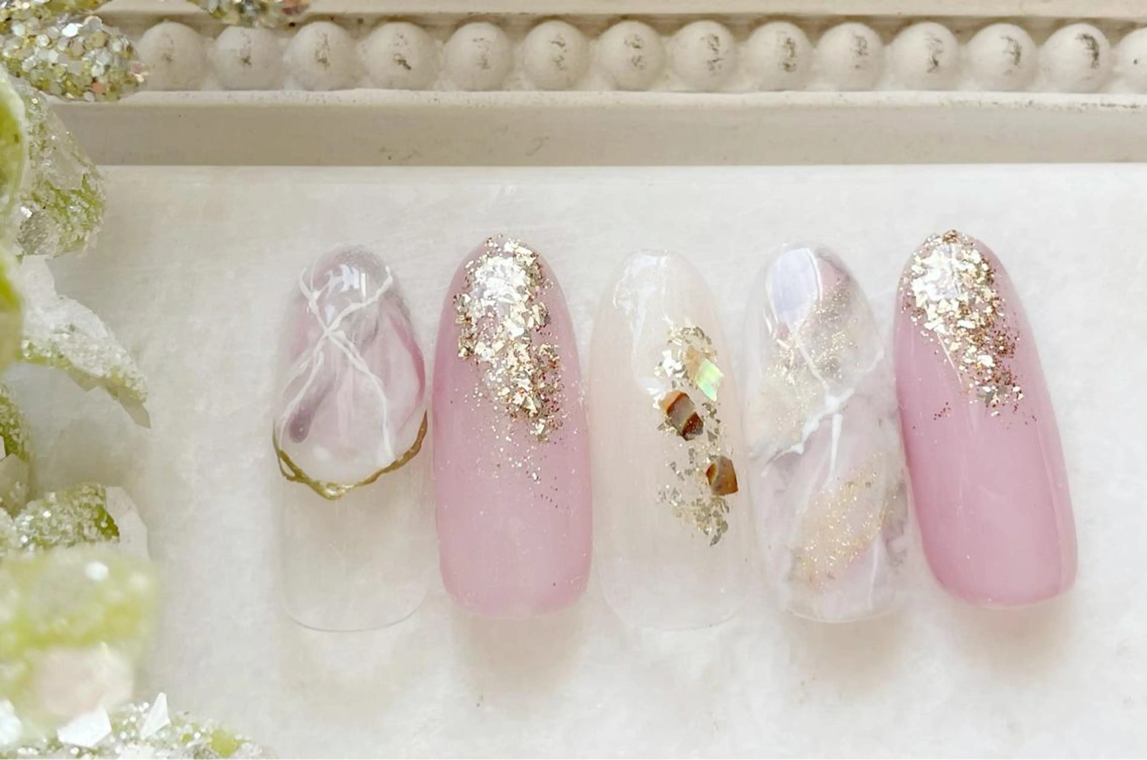 ネイル ジェルネイル ニュアンスネイル パラジェル 冬ネイル ハンドネイル Satomi  のネイルデザイン