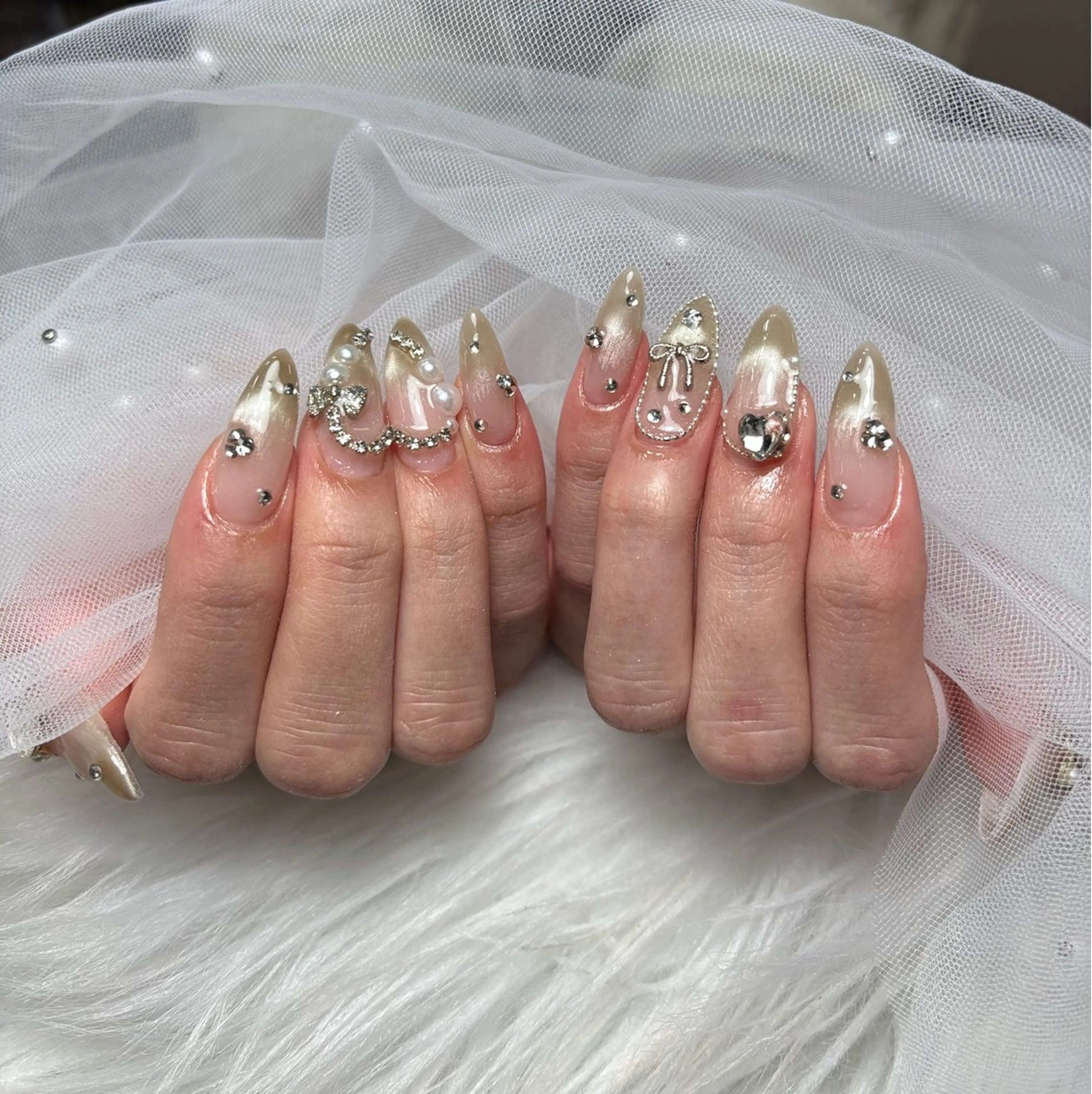 ネイル アートネイル 長さ出し ジェルネイル マグネットネイル ニュアンスネイル なな_ CloudyChanのネイルデザイン