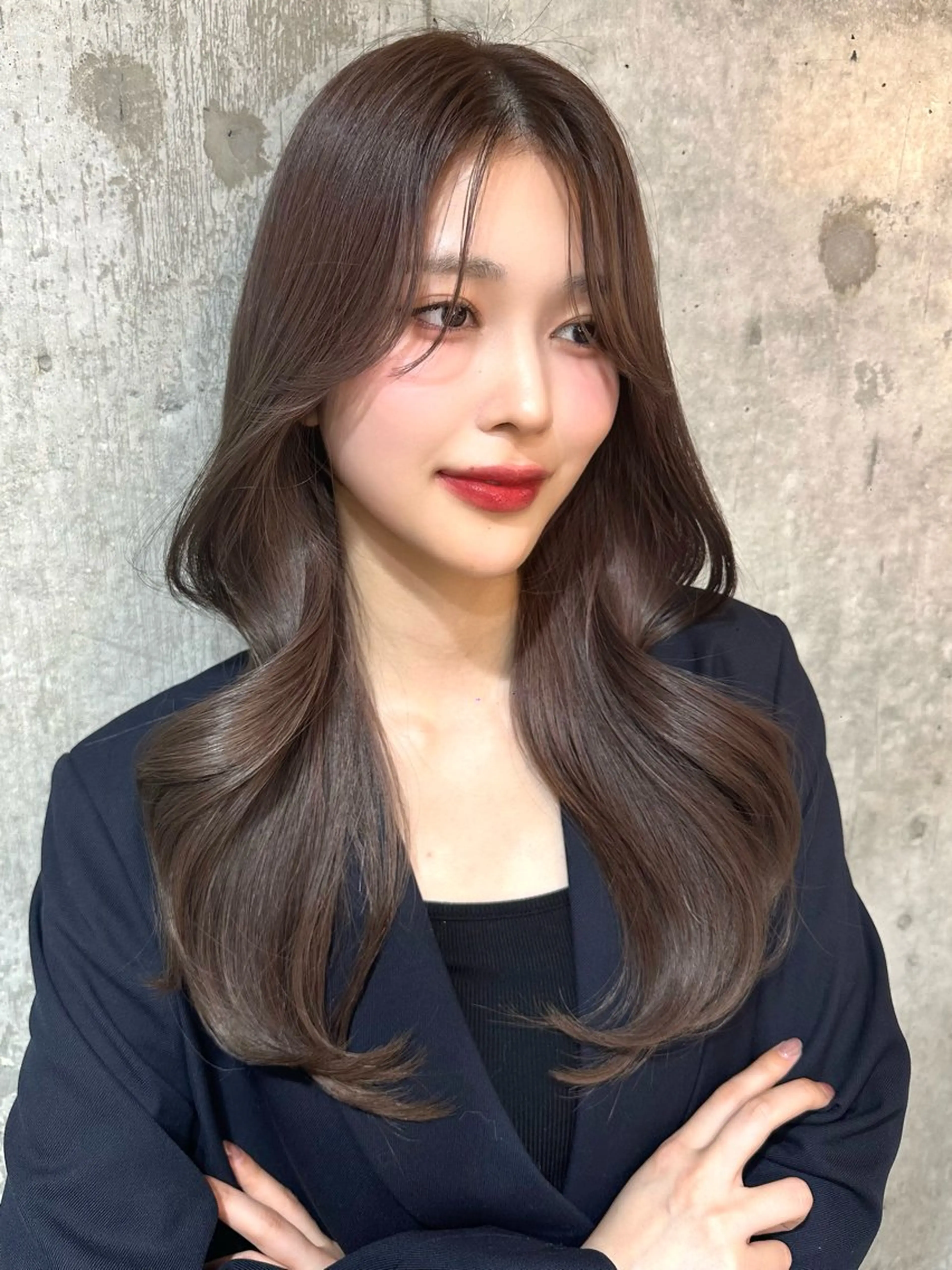 セミロング カラー ケアカラー 透明感カラー 顔周りカット 髪質改善 レイヤーカット カット ヘアカラー トリートメント ヘッドスパ ヘアセット 新宿/韓国レイヤー 髪質改善カラー/角所のヘアスタイル