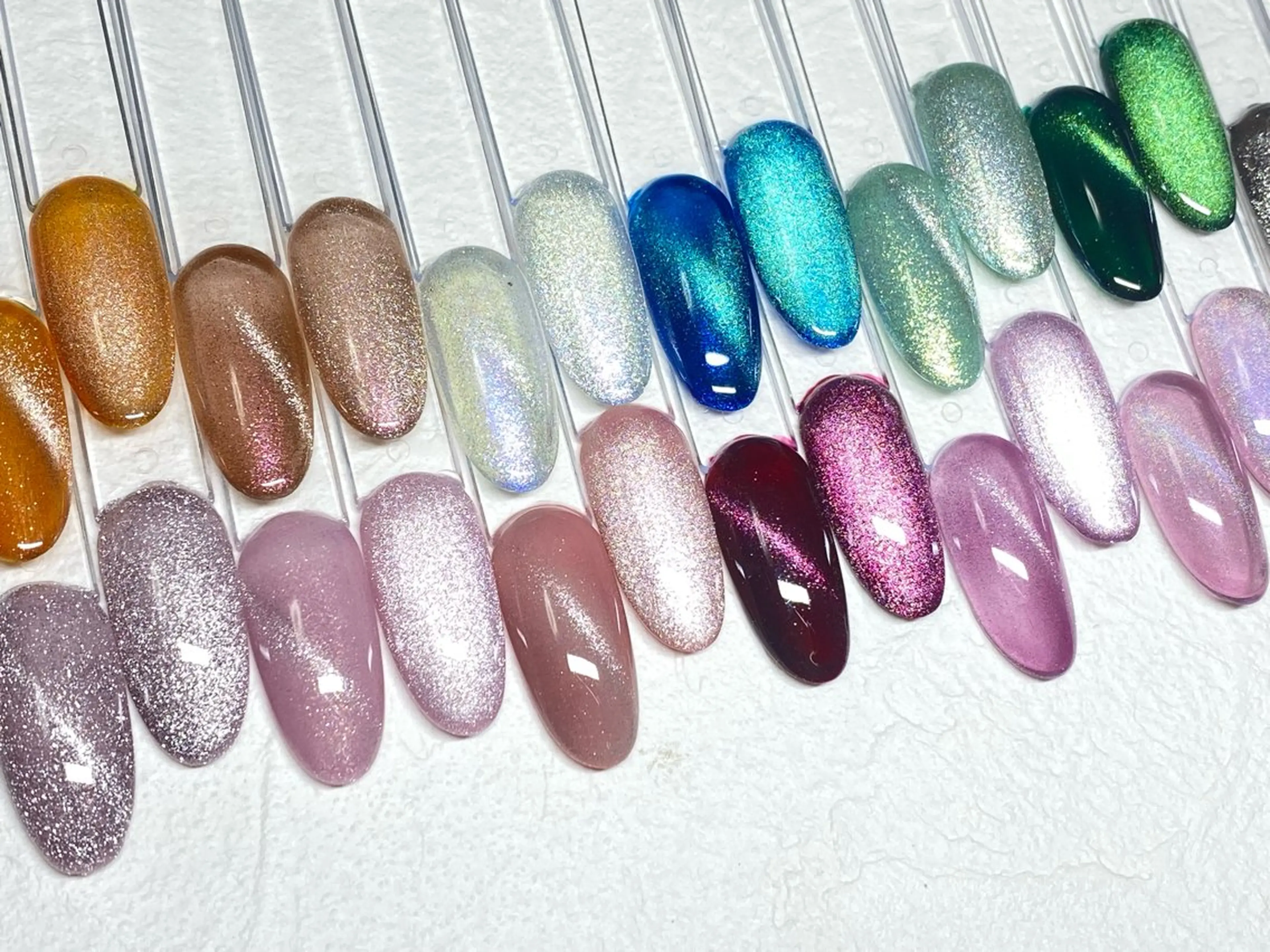 ネイル ジェルネイル マグネットネイル 加藤 美穂のネイルデザイン