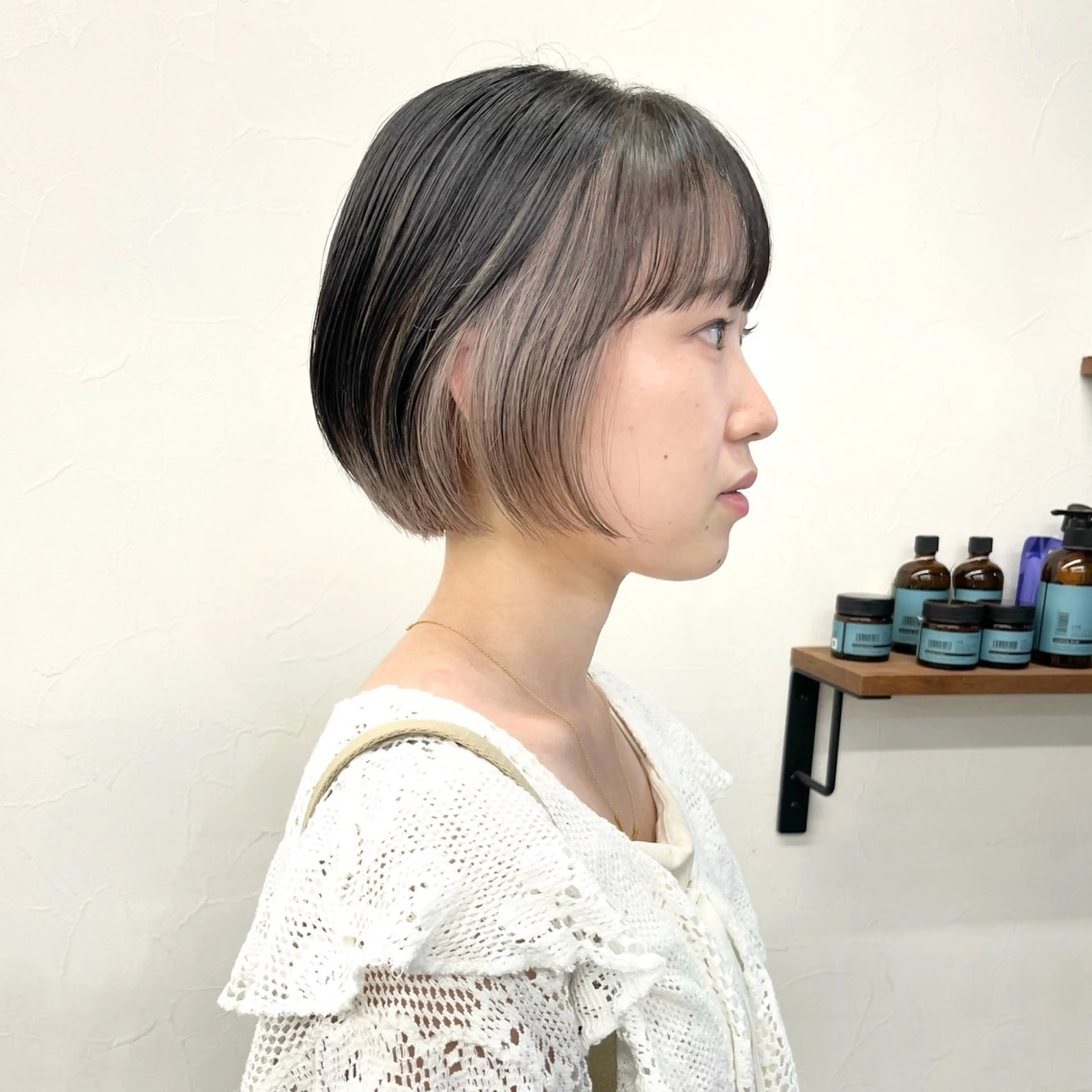 ショート カラー ショートボブ ブリーチ インナーカラー ブリーチなしカラー ボブ カット ヘアカラー トリートメント 初めてのショート お任せください✂️のヘアスタイル