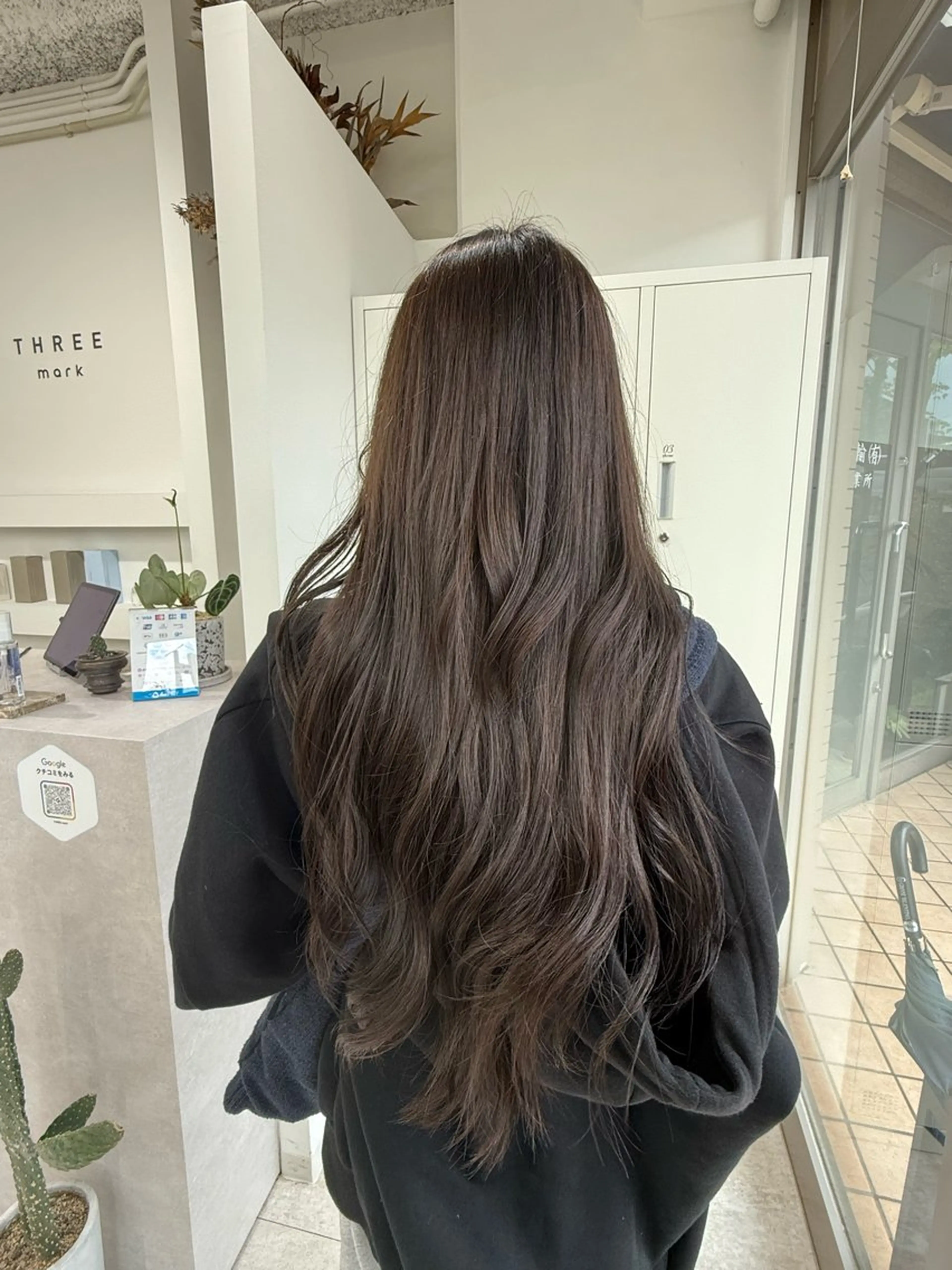 ロング カラー グレージュ ヘアカラー 沖部 蓮のヘアスタイル