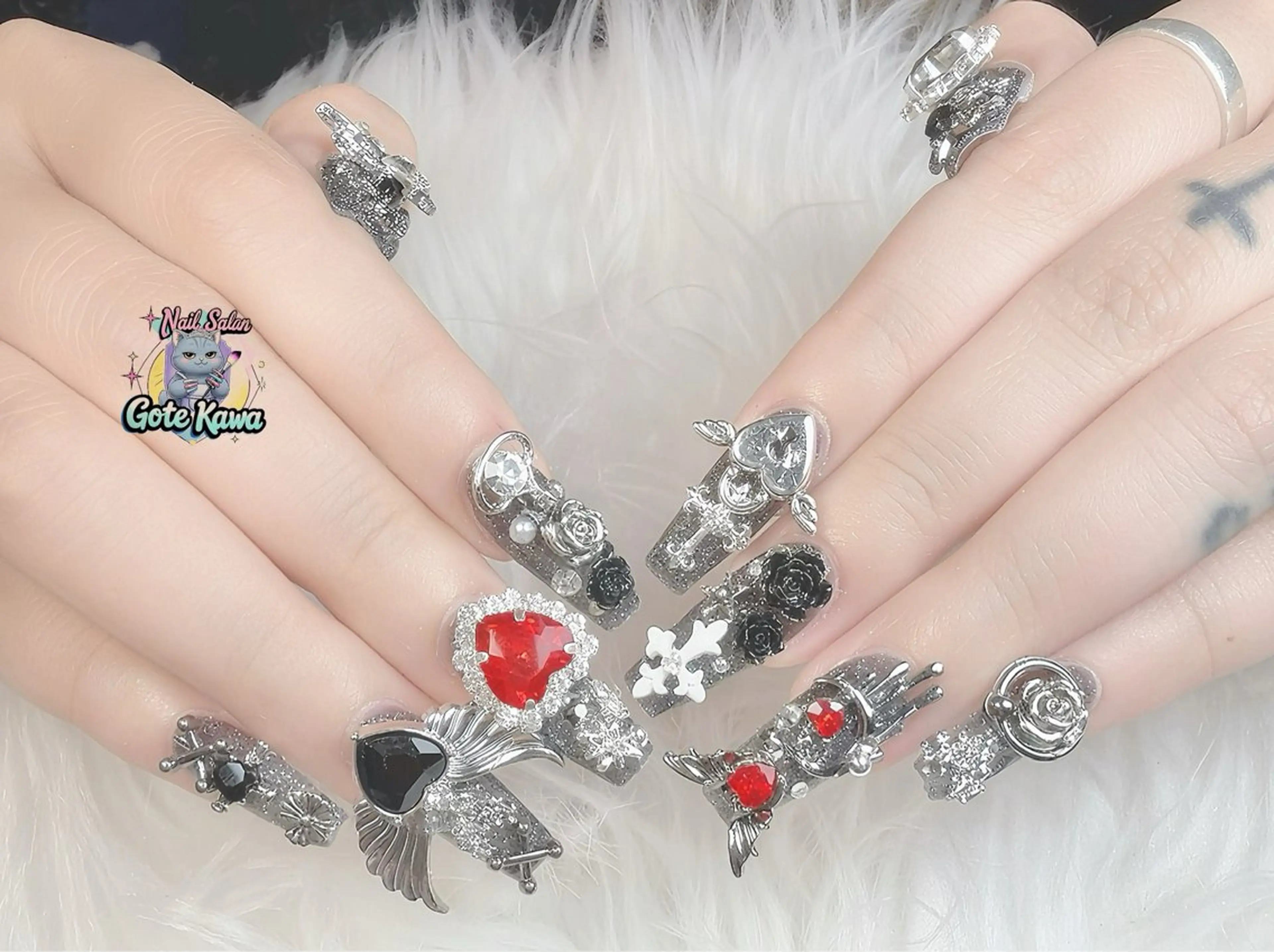 ネイル ハート 持ち込み ハンドネイル ハンドケア Gote Kawa nail salonのネイルデザイン